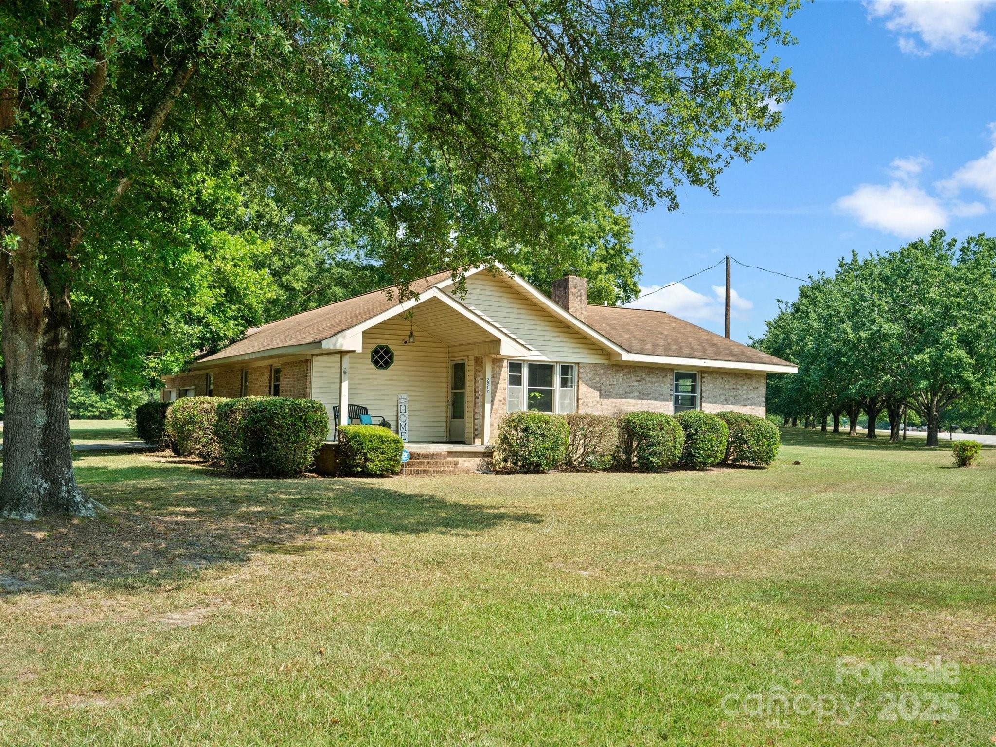 2212 Jb Denton Road Property Photo 1