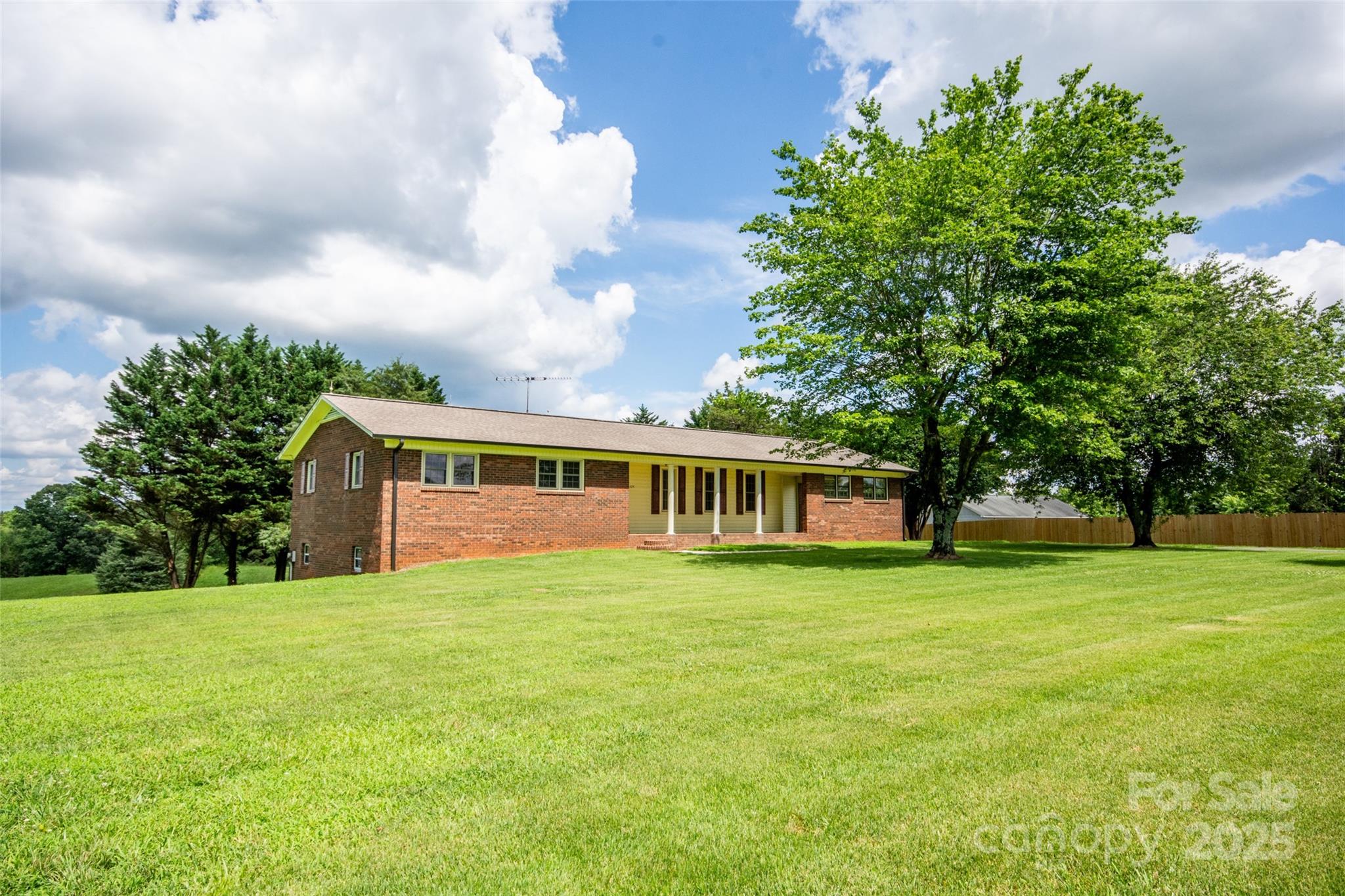 224 Mountain View Road Property Photo 1