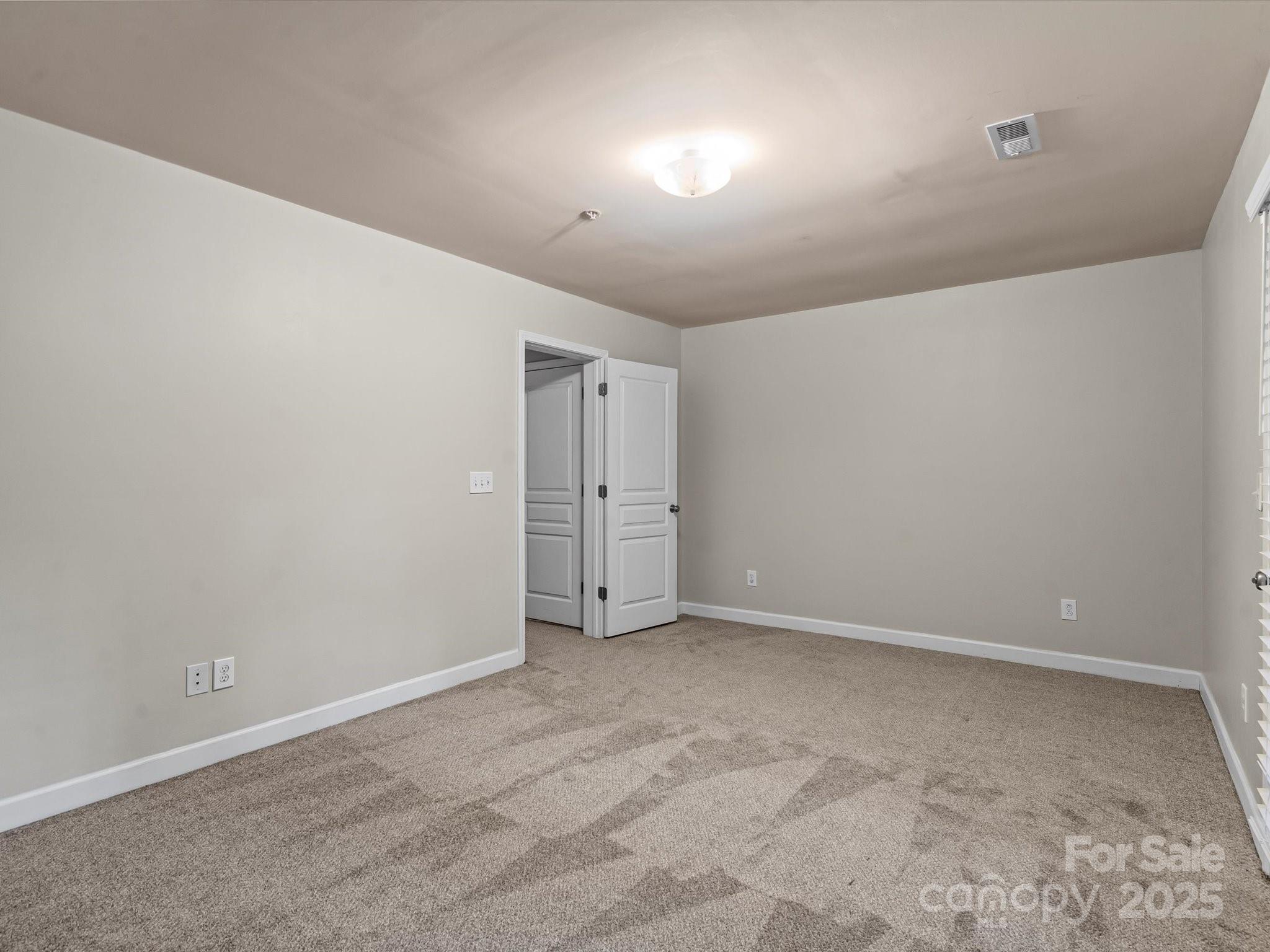 6411 Royal Celadon Way Property Photo 27