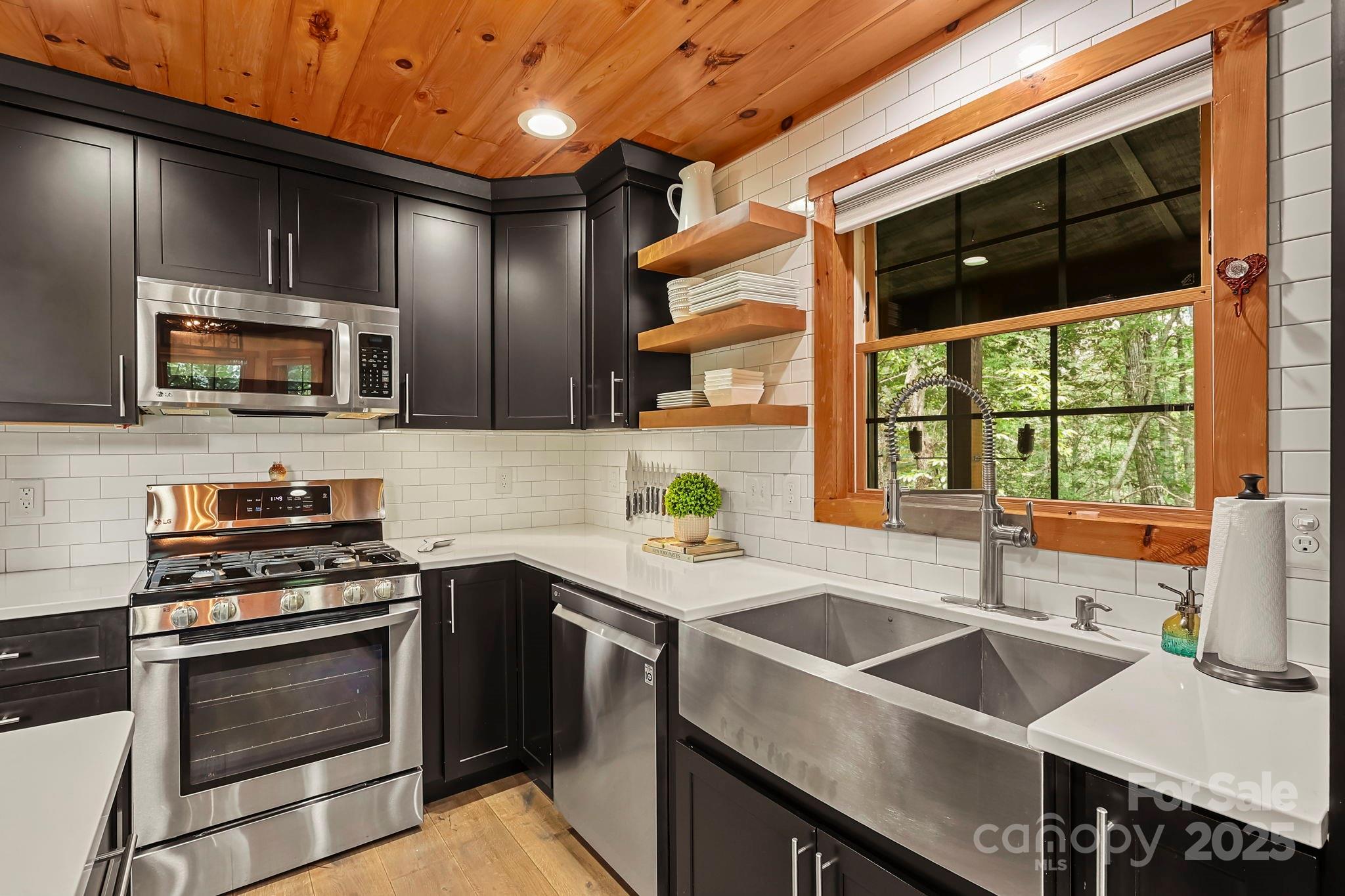 228 Woodby Ridge Road Property Photo 10