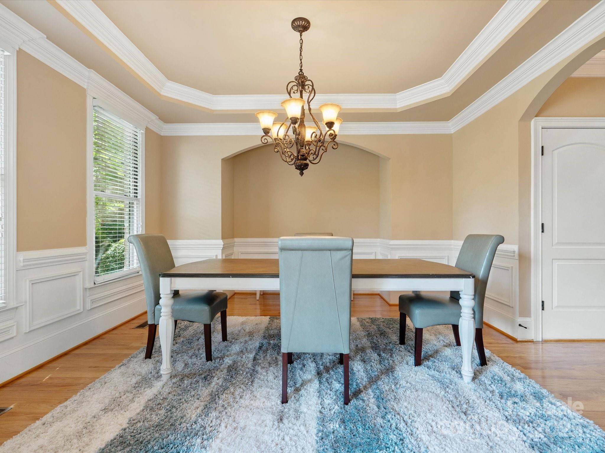 8407 Rolling Fields Road Property Photo 4