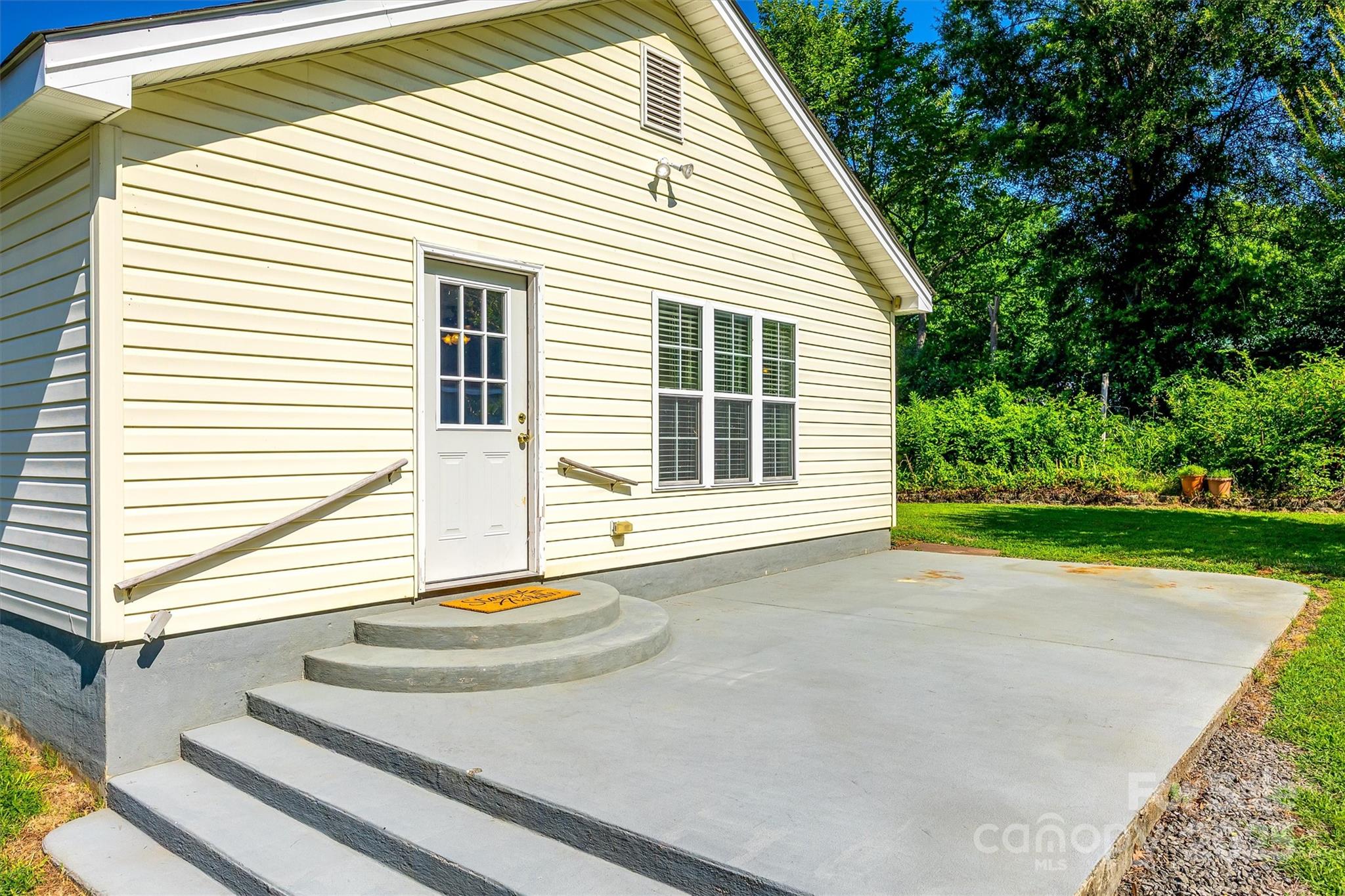 659 Primrose Lane Property Photo 29