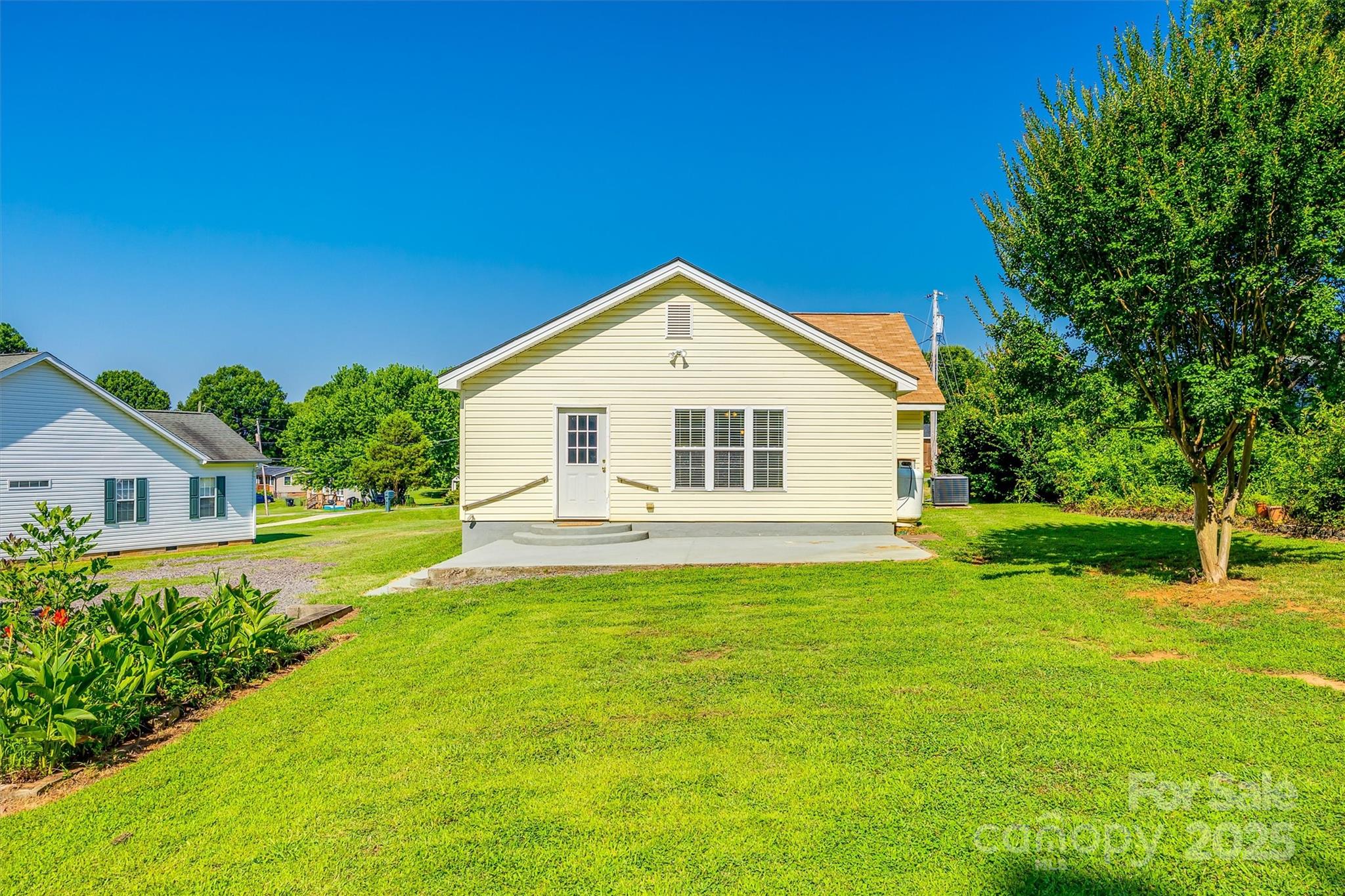 659 Primrose Lane Property Photo 34