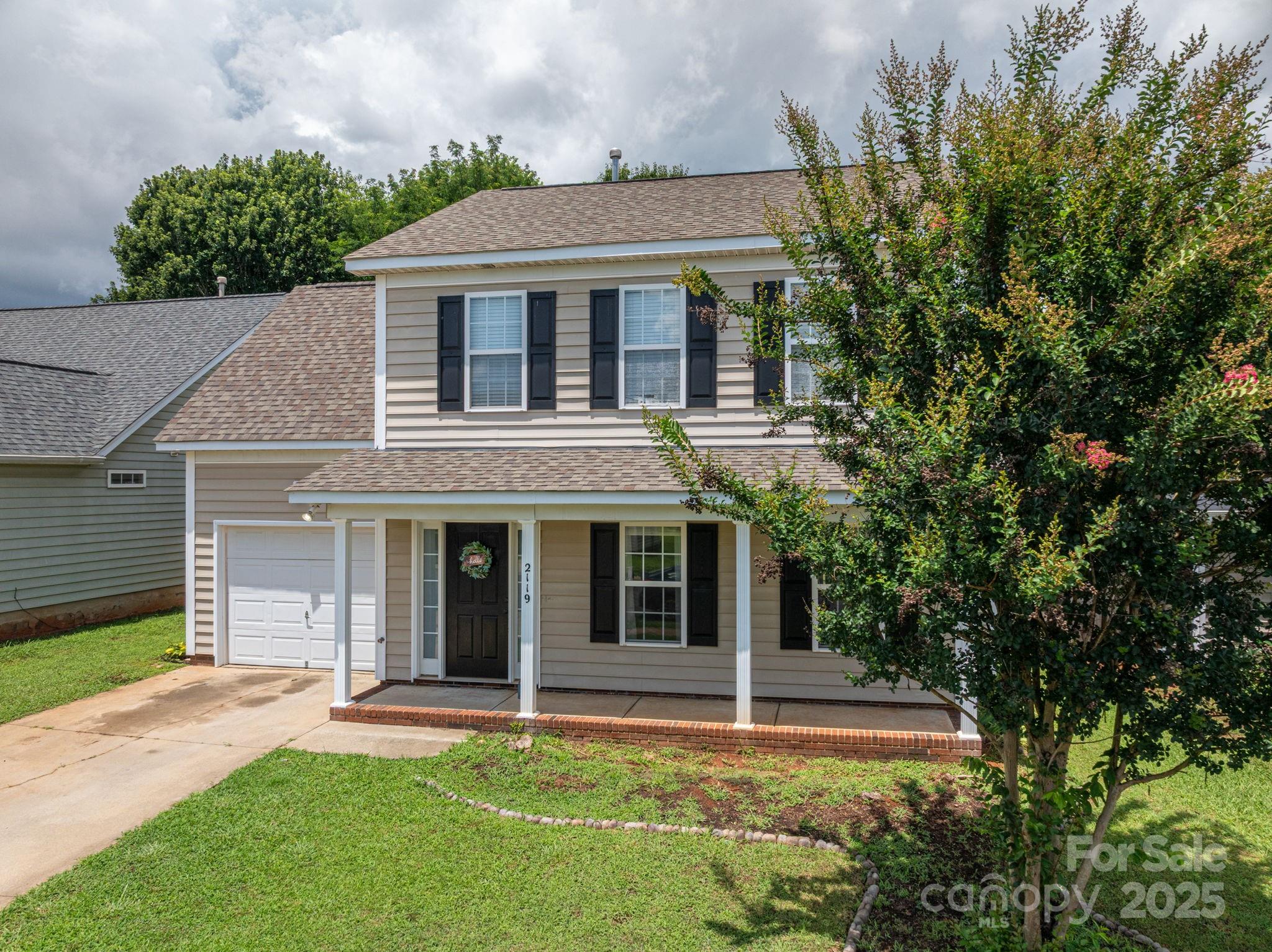 2119 Wexford Way Property Photo