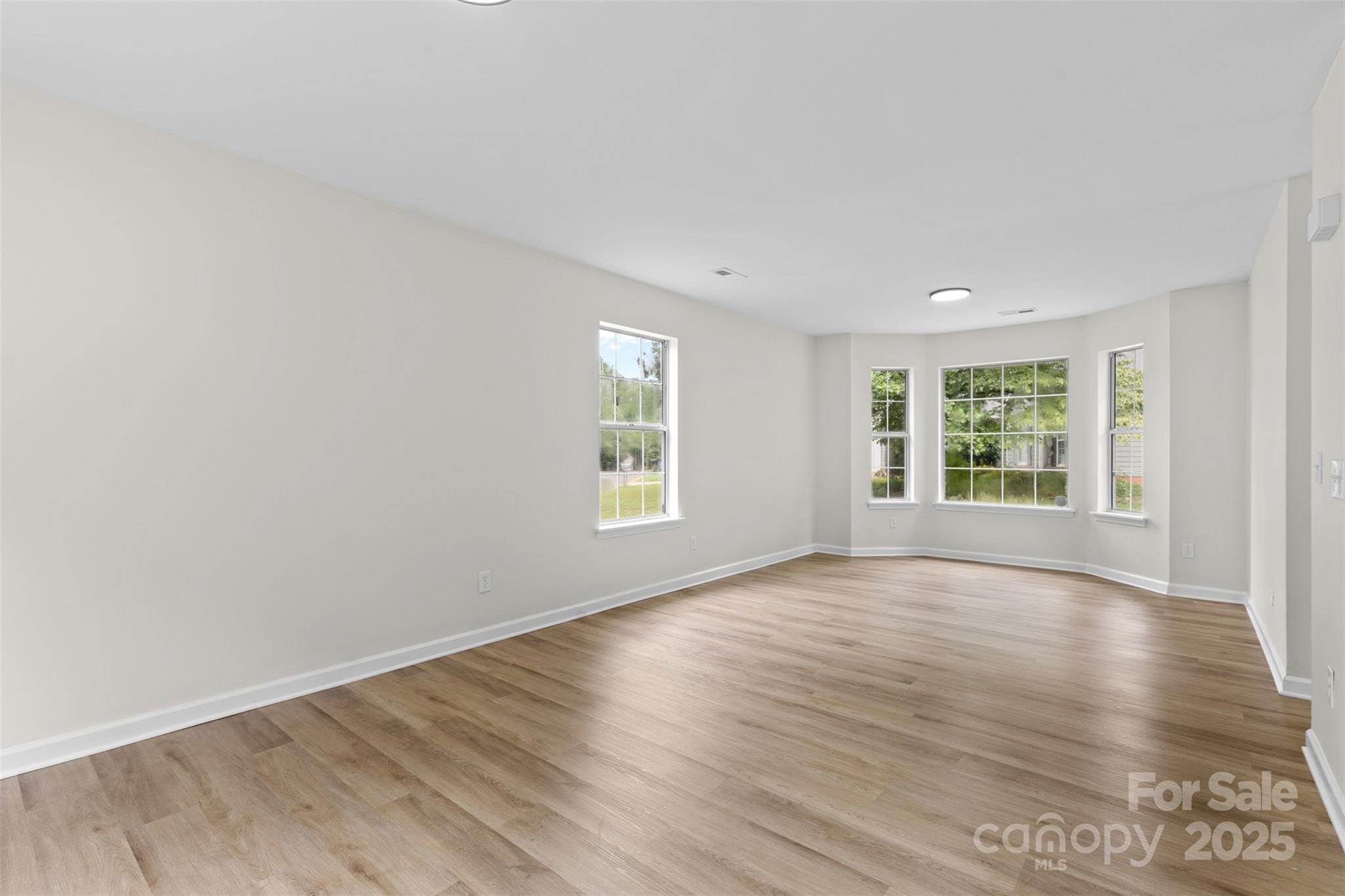 6907 Spandril Lane Property Photo 6