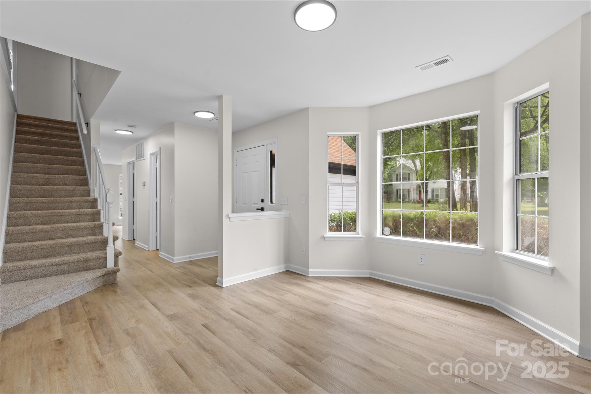 6907 Spandril Lane Property Photo 10