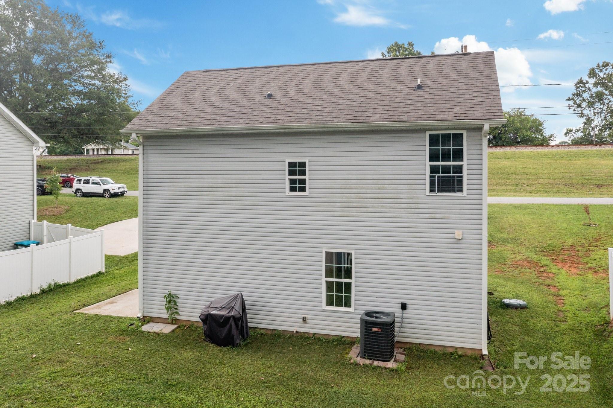 818 W Carolina Avenue Property Photo 7