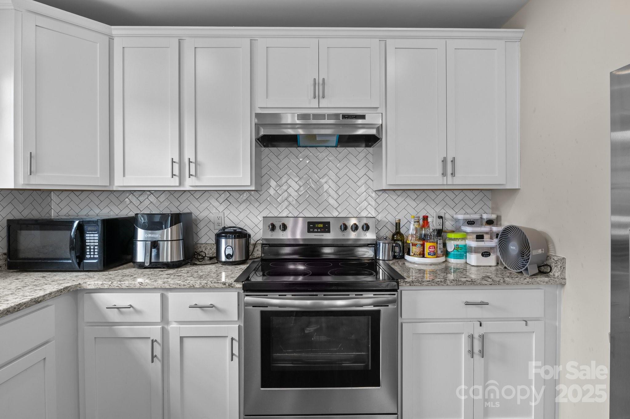 818 W Carolina Avenue Property Photo 18