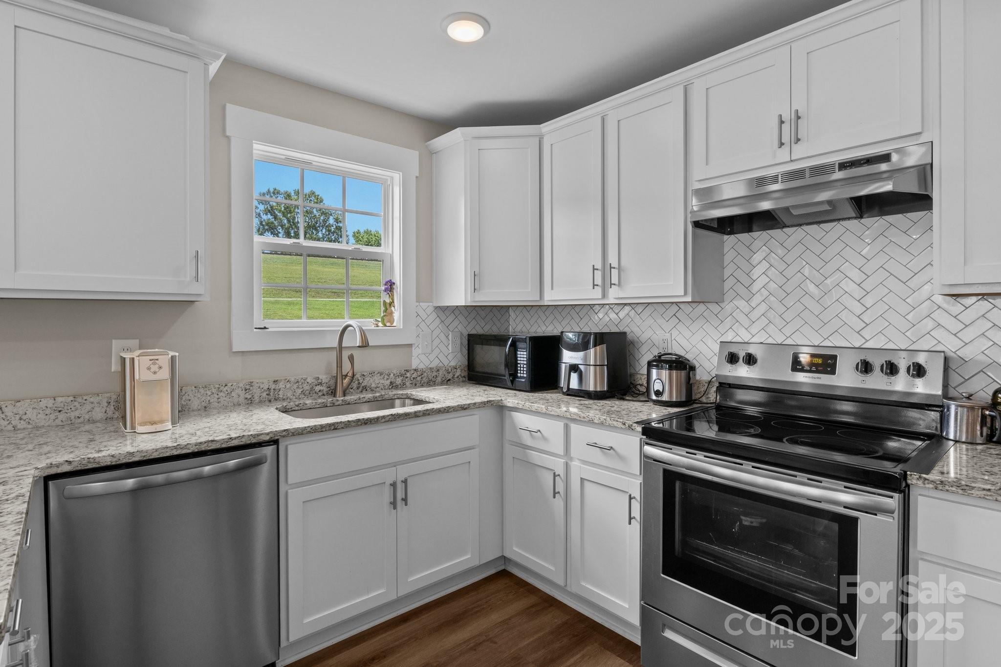 818 W Carolina Avenue Property Photo 19