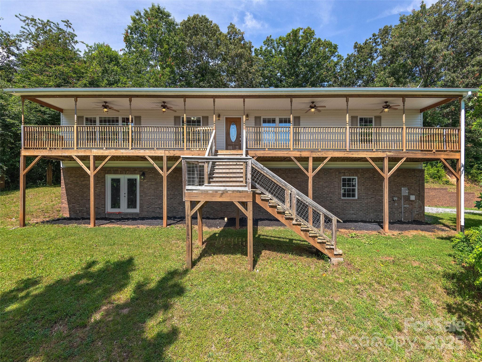 422 Day Lily Drive Property Photo