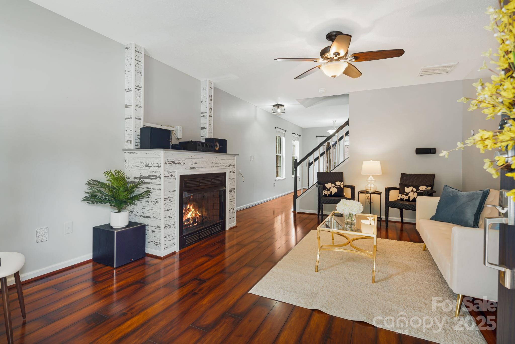181 Farington Circle Property Photo 4
