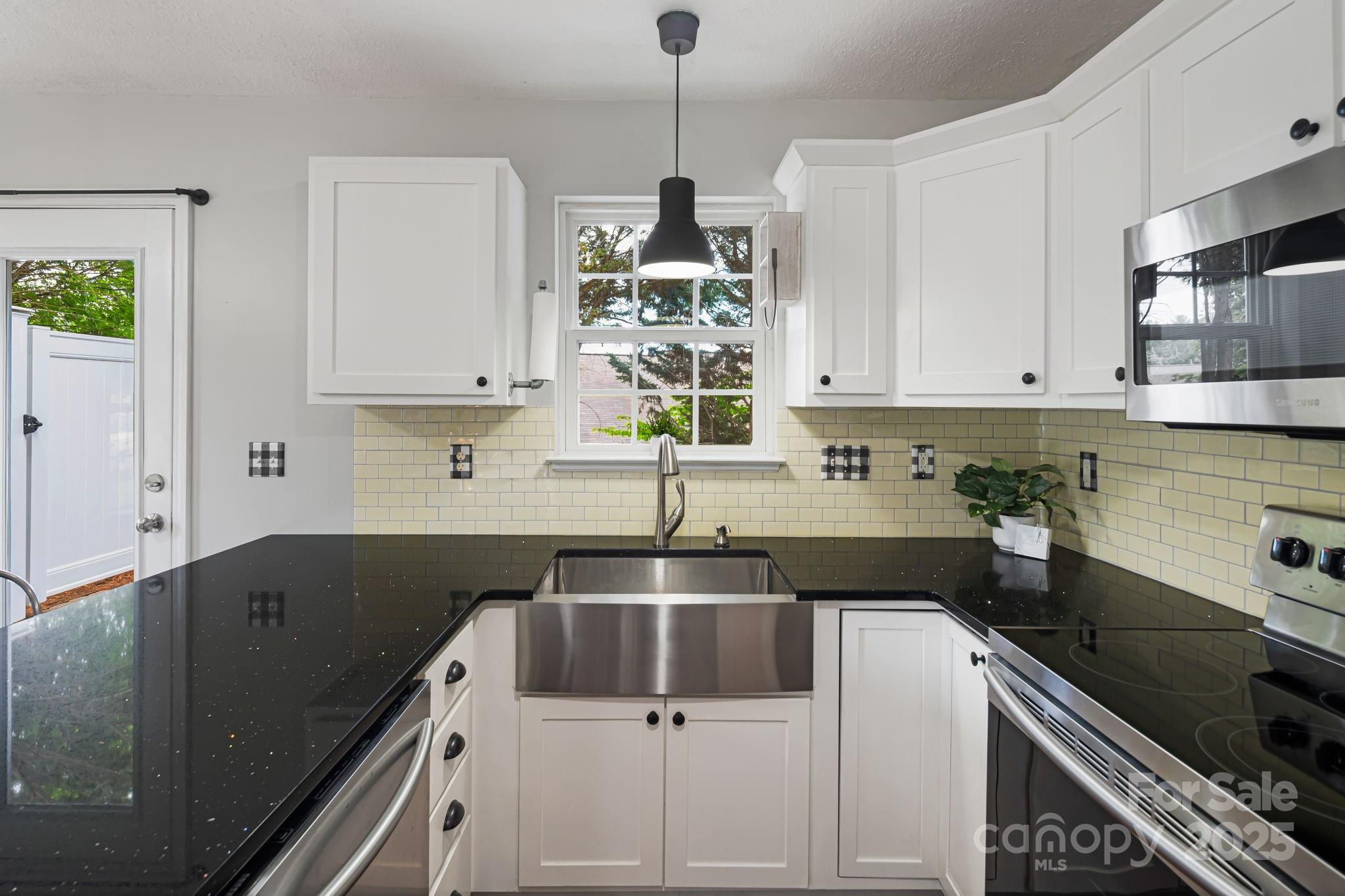 181 Farington Circle Property Photo 12