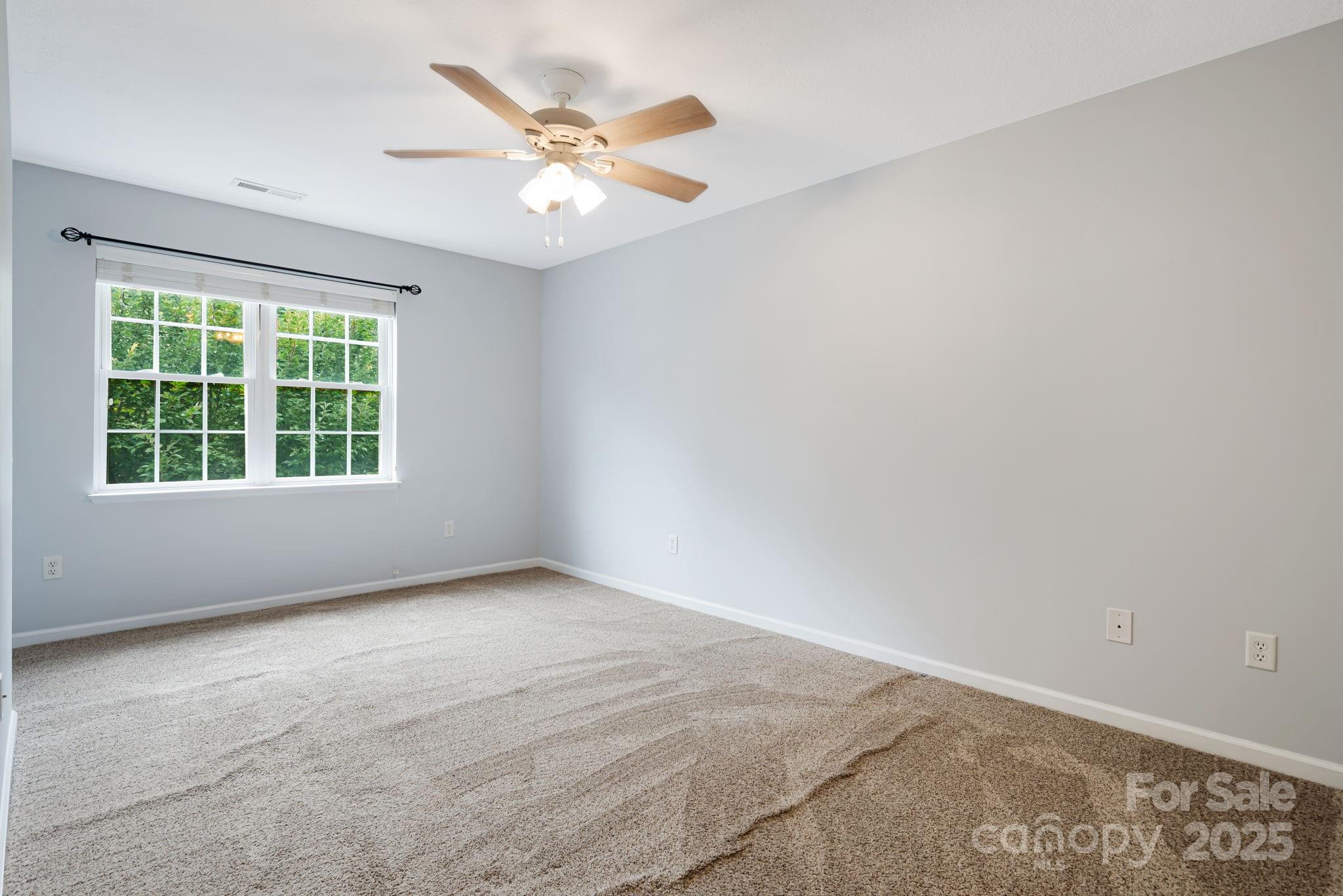 181 Farington Circle Property Photo 17