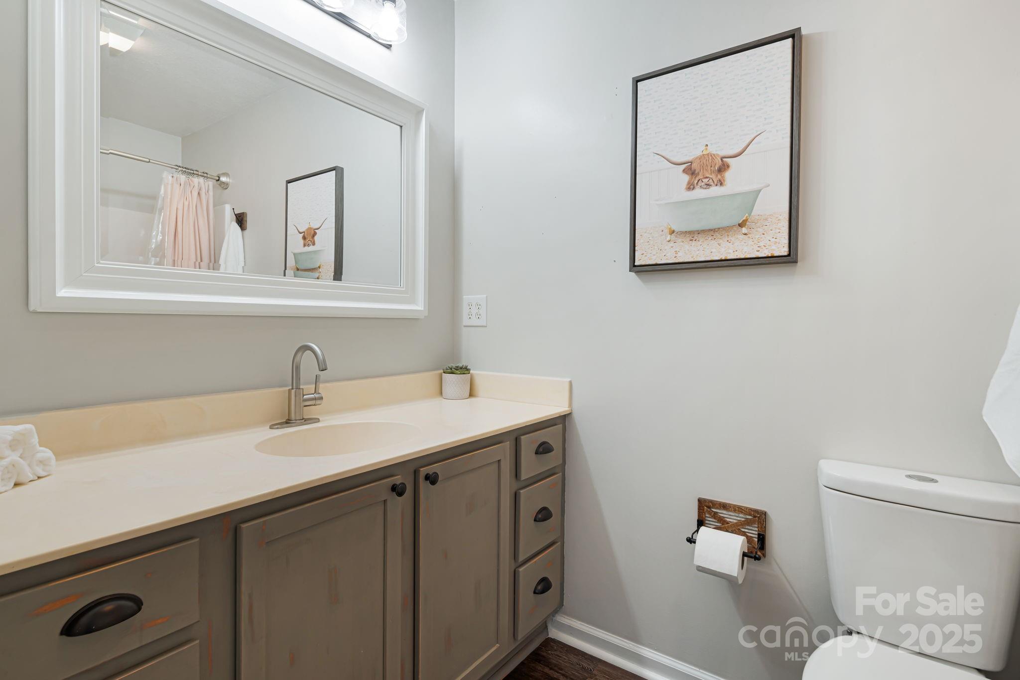 181 Farington Circle Property Photo 24