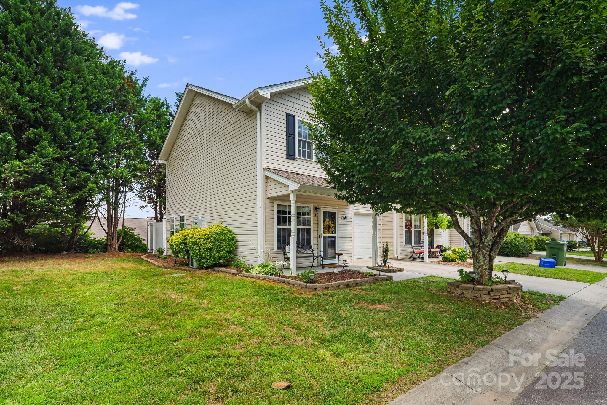 181 Farington Circle Property Photo 31