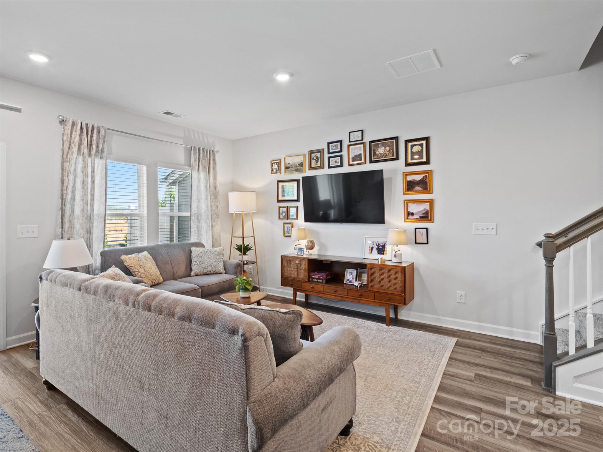 4170 County Down Avenue Property Photo 14