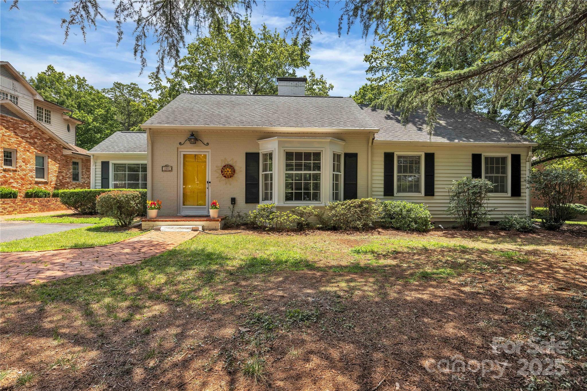 808 Henkel Road Property Photo 1