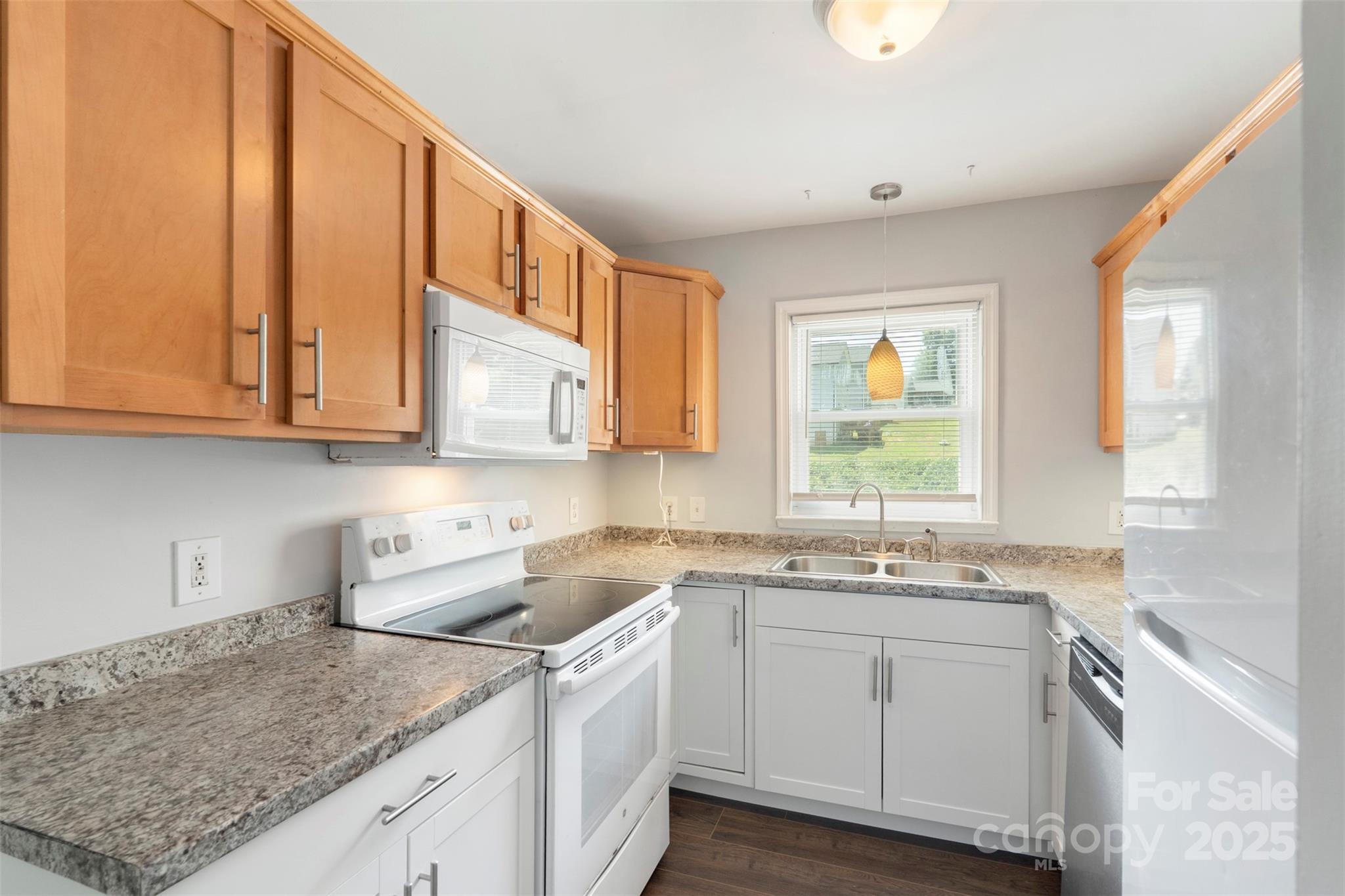 718 E Maple Avenue F Property Photo 12