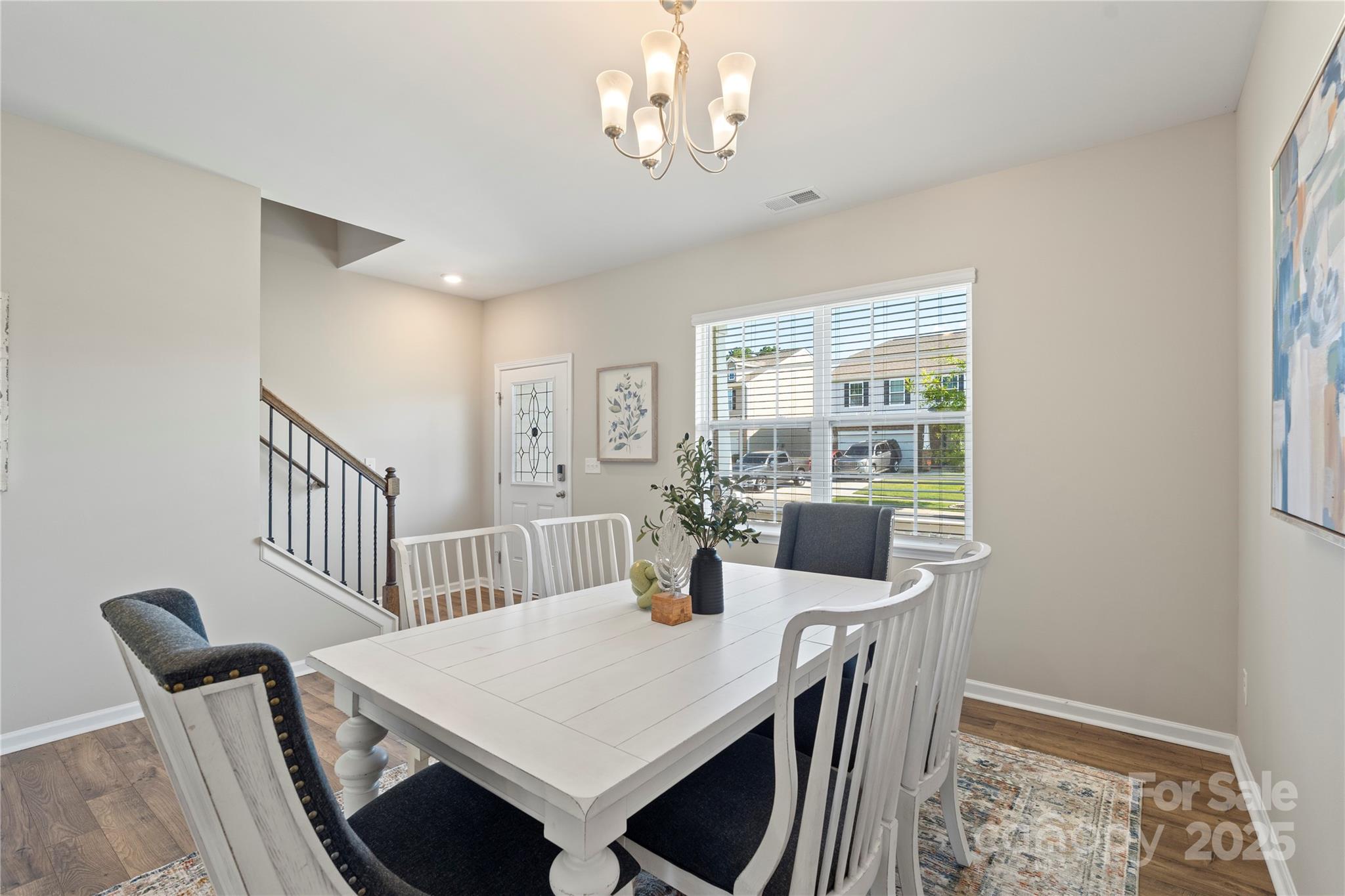 7025 Pennyroyal Way Property Photo 8