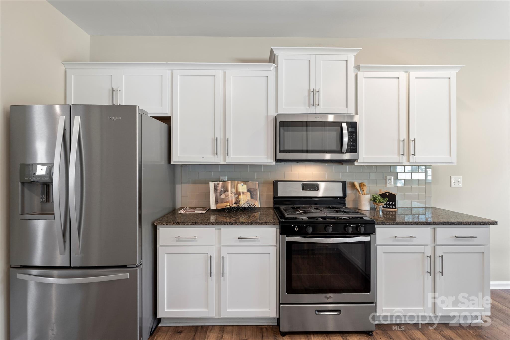 7025 Pennyroyal Way Property Photo 12