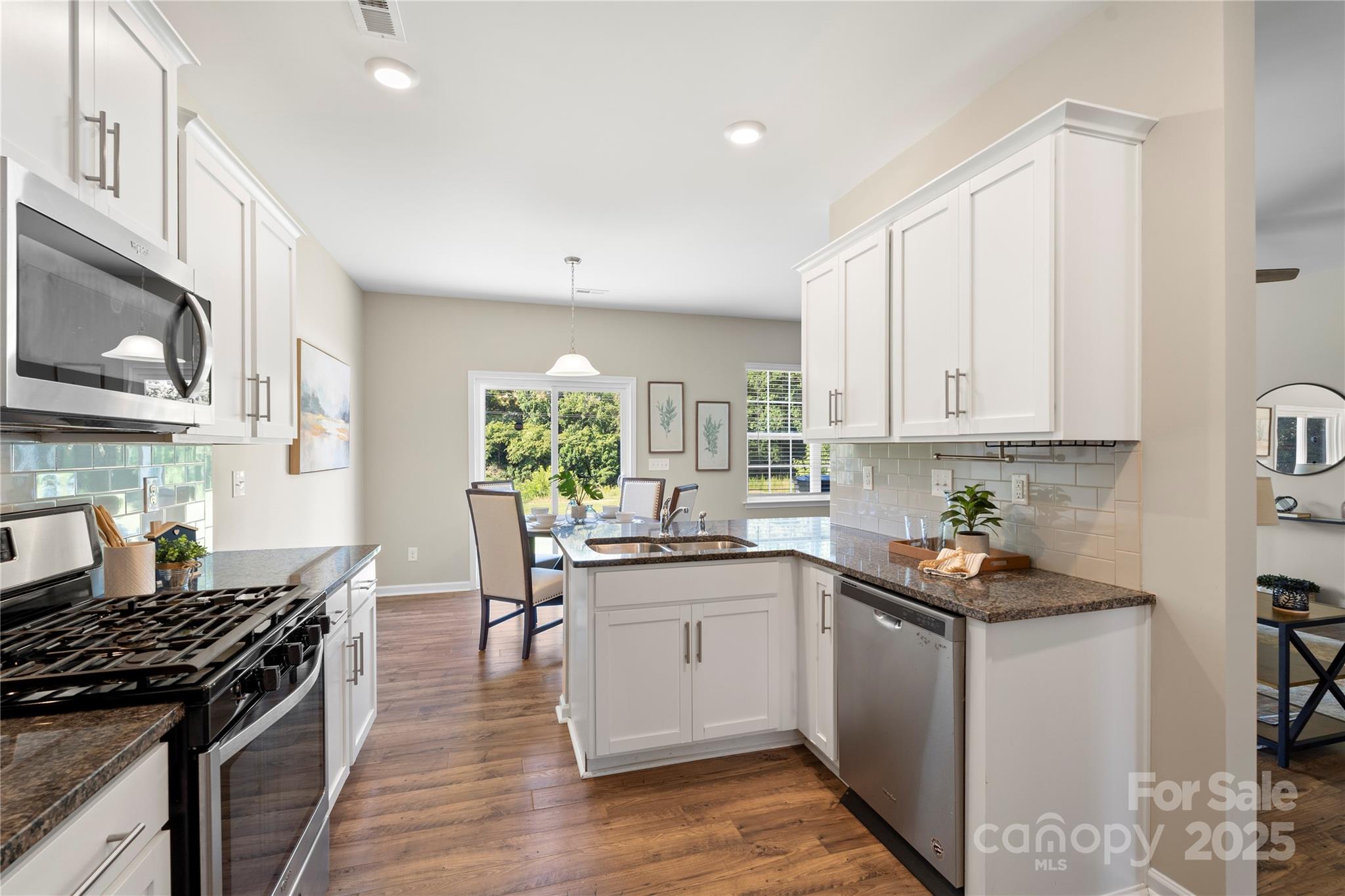 7025 Pennyroyal Way Property Photo 13