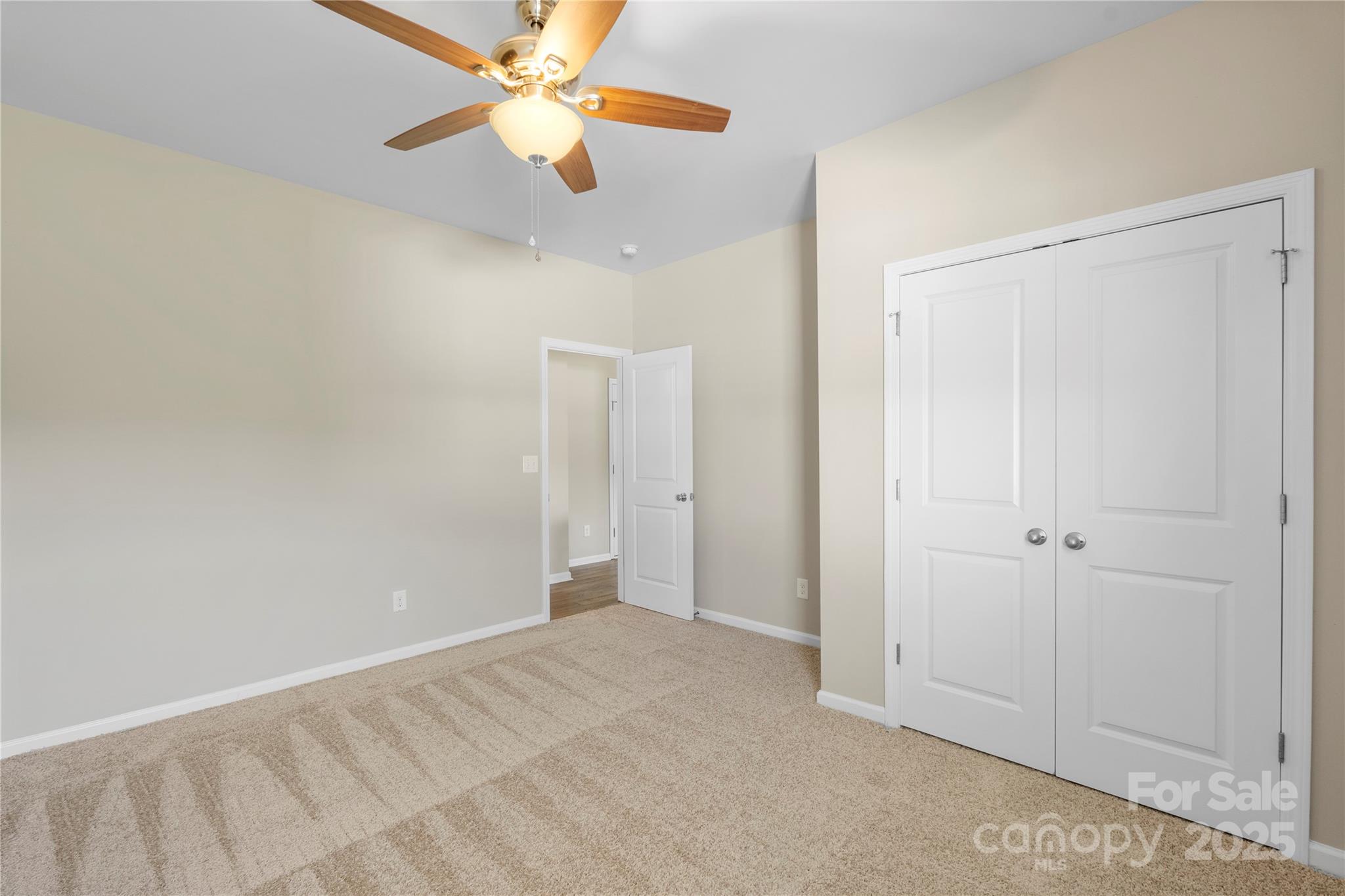 7025 Pennyroyal Way Property Photo 23
