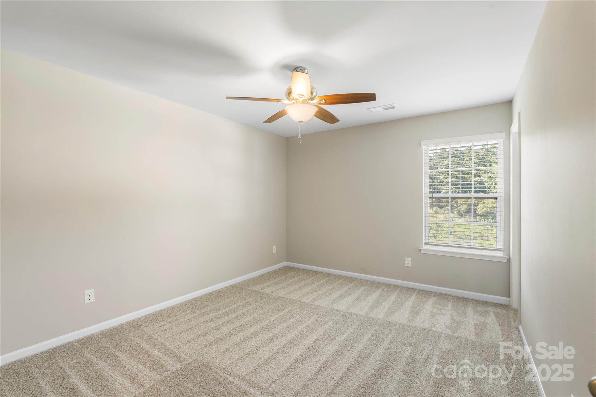 7025 Pennyroyal Way Property Photo 36
