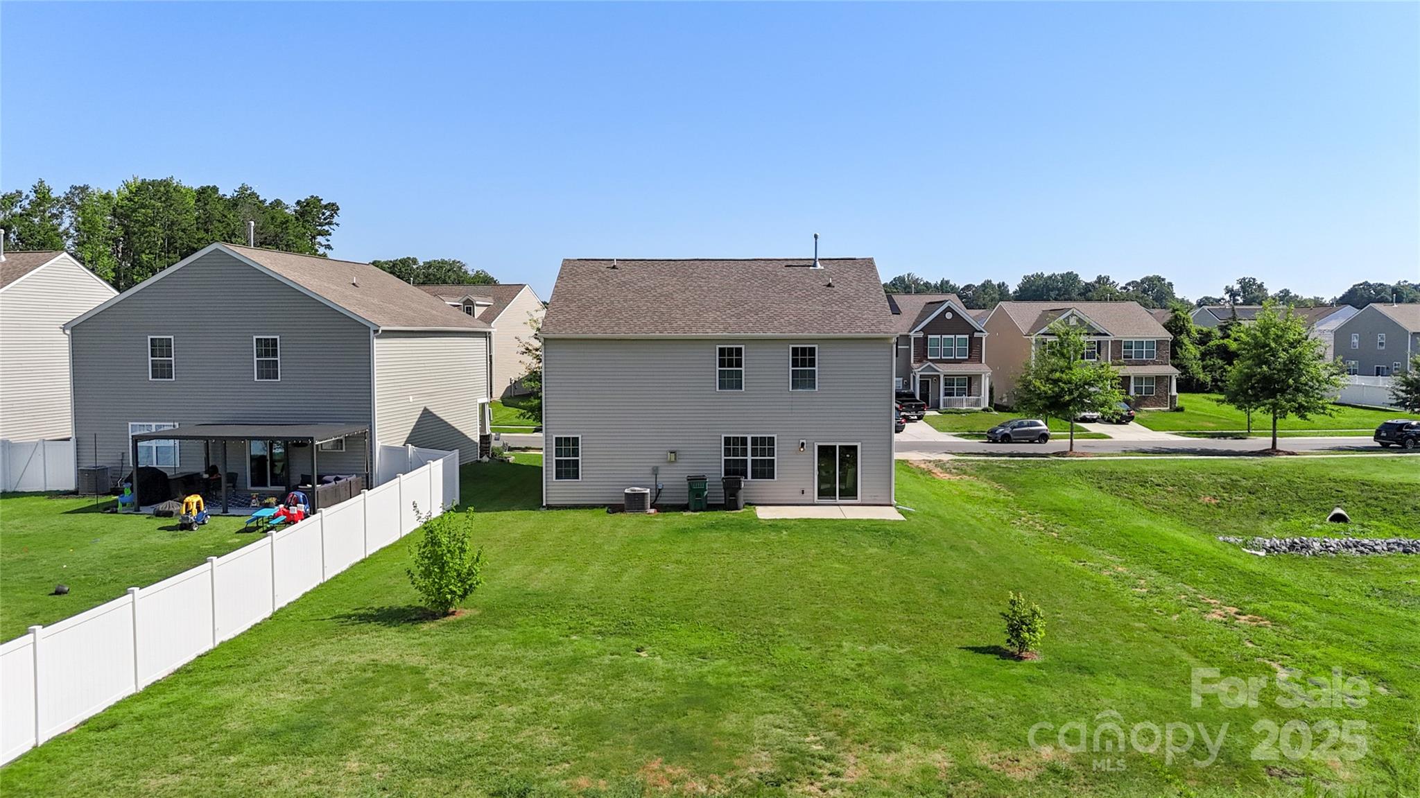 7025 Pennyroyal Way Property Photo 41