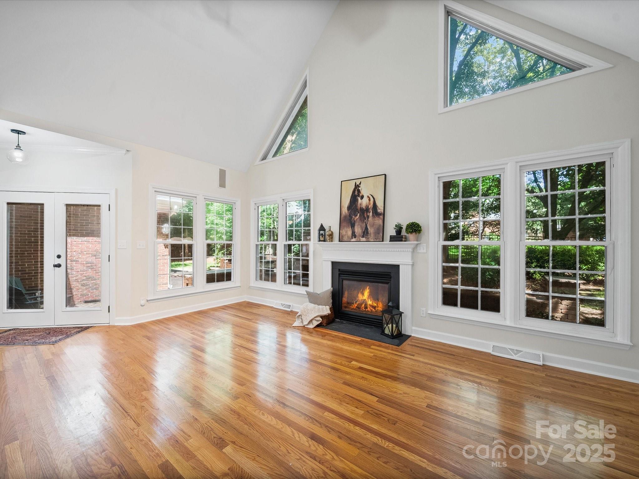 210 Wessex Way Property Photo 21
