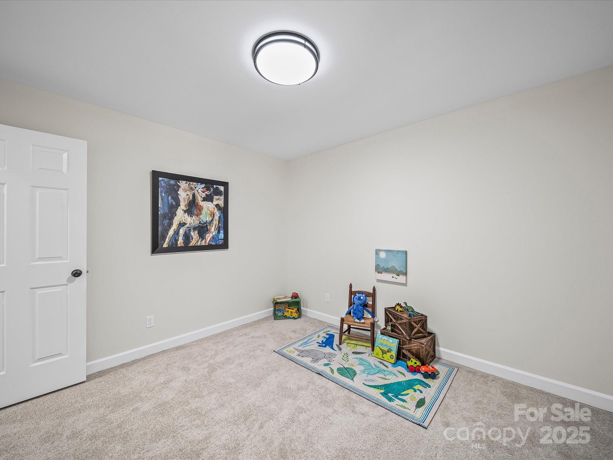 210 Wessex Way Property Photo 38