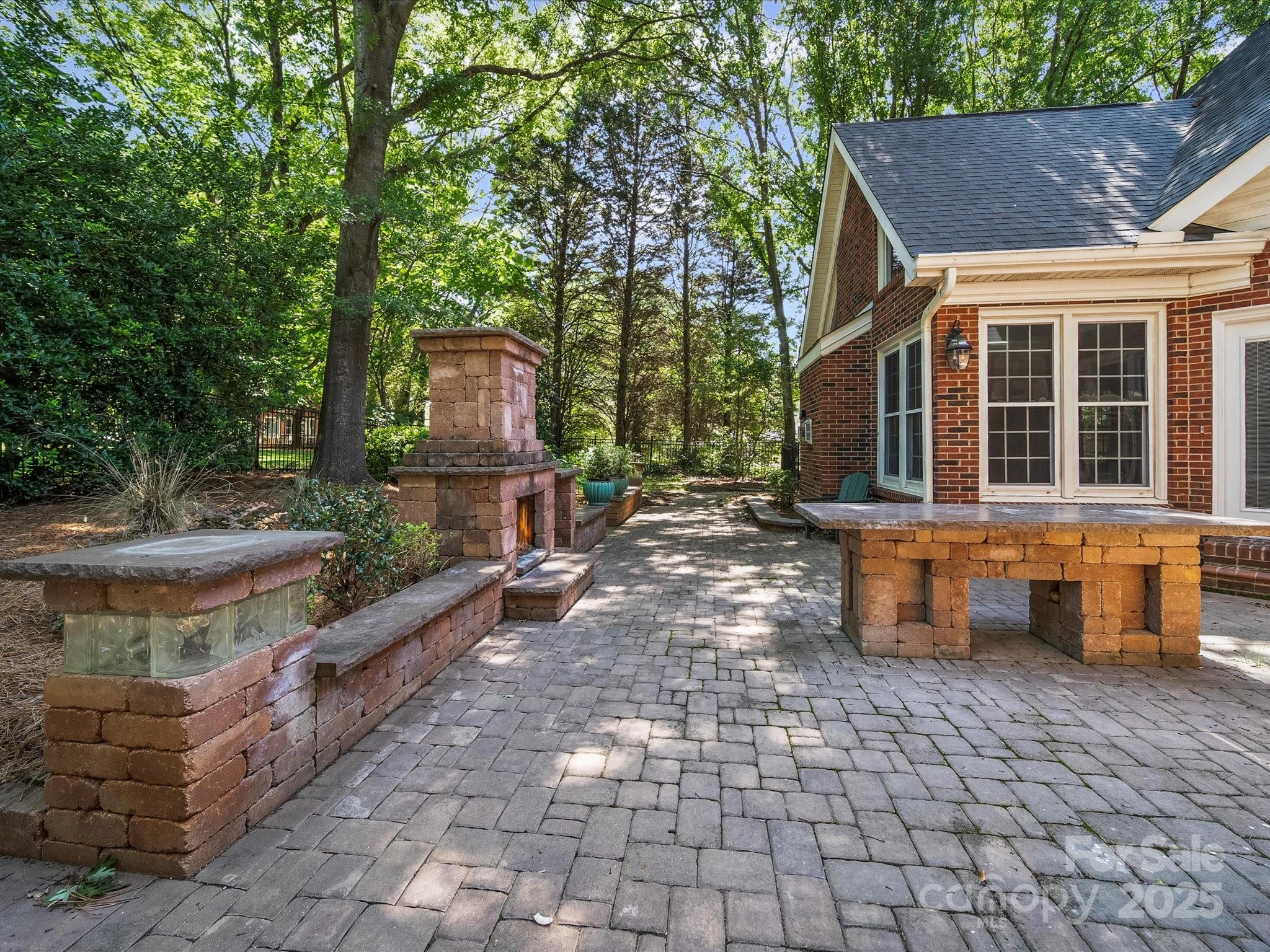 210 Wessex Way Property Photo 41
