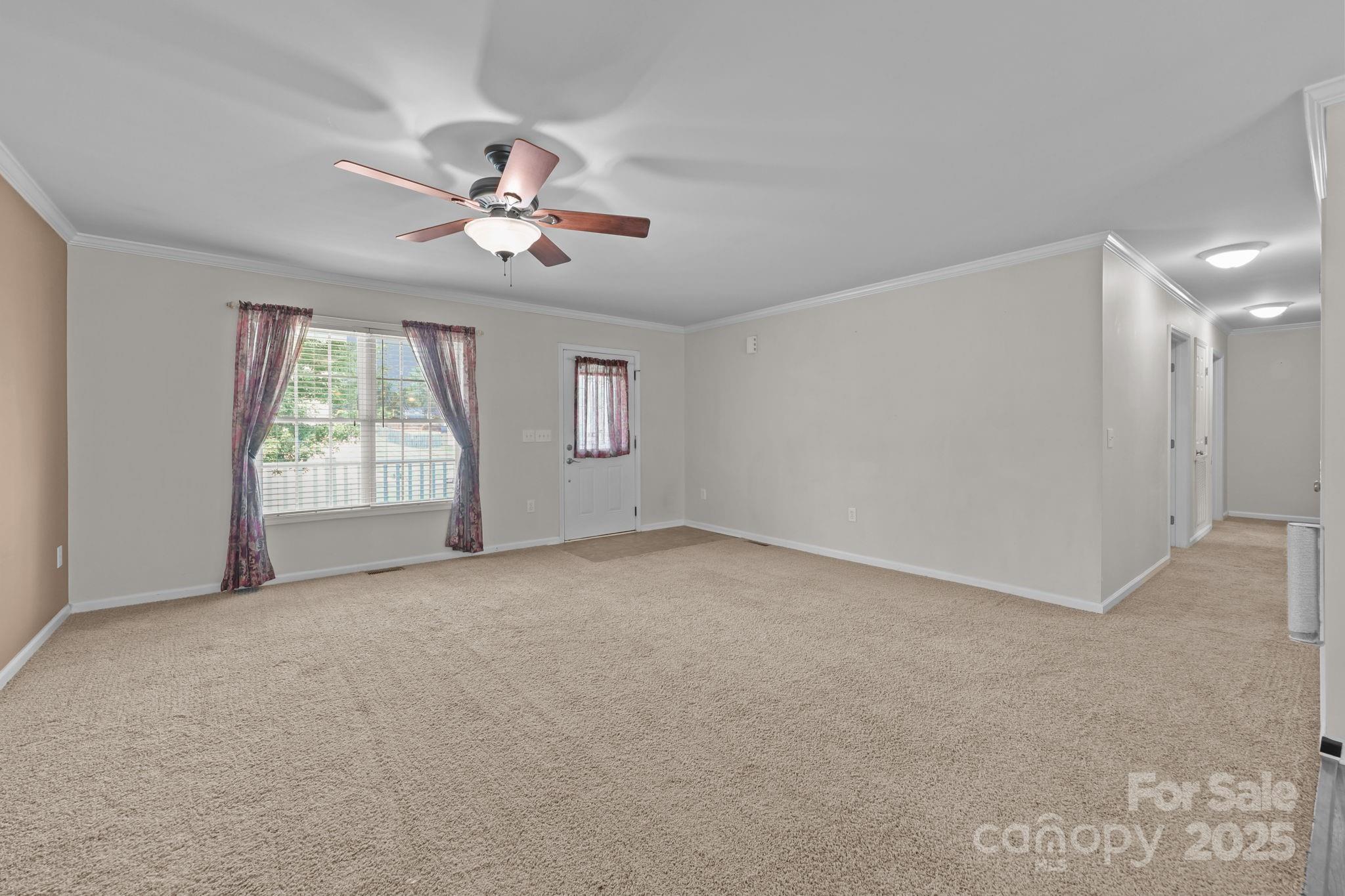 226 Brooks Farm Drive Property Photo 6