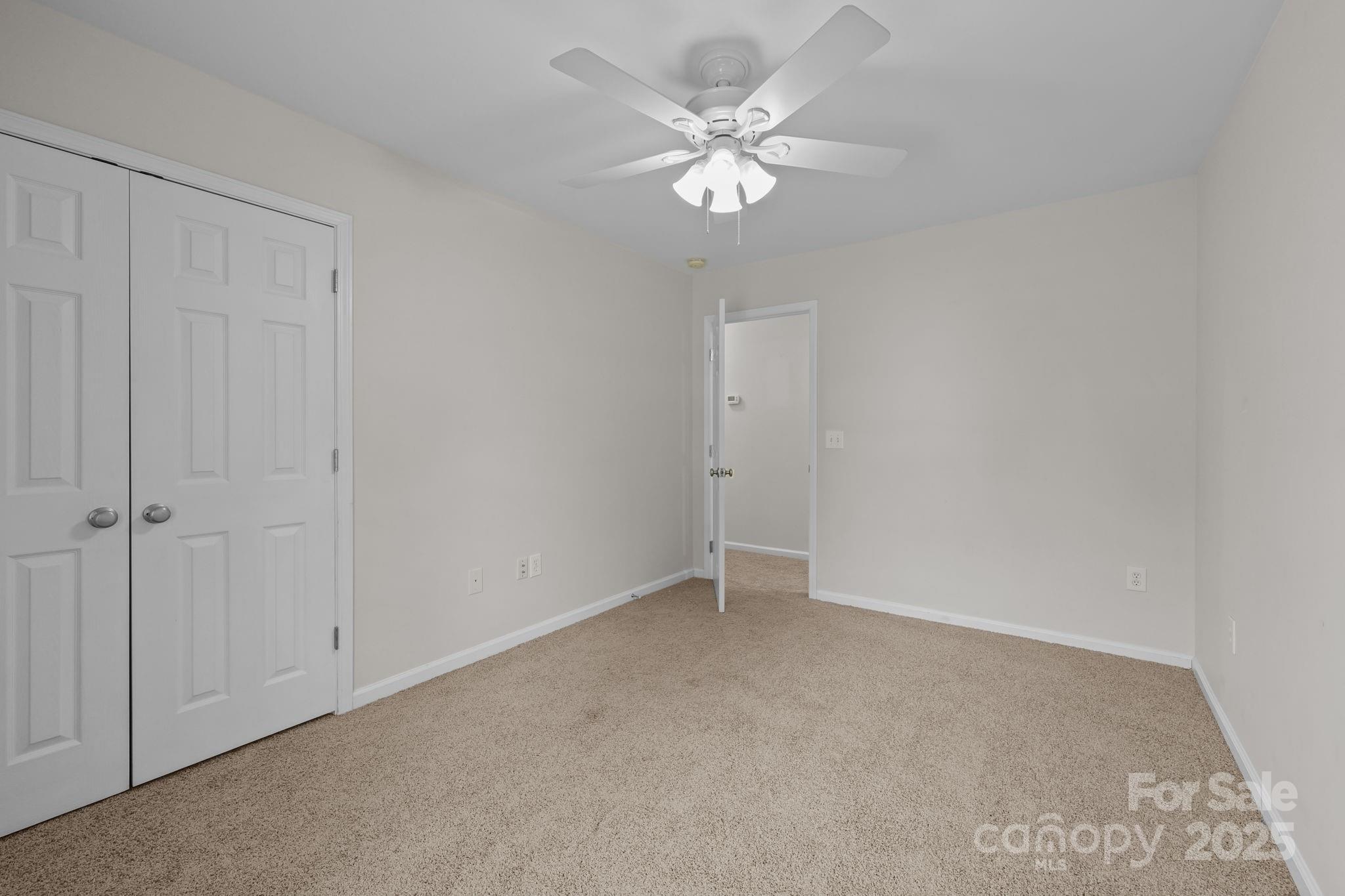 226 Brooks Farm Drive Property Photo 12
