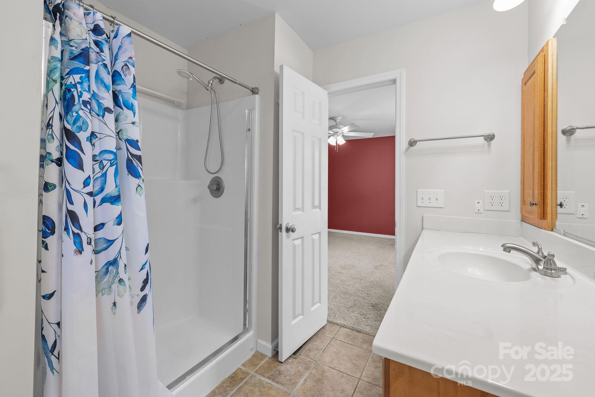226 Brooks Farm Drive Property Photo 17