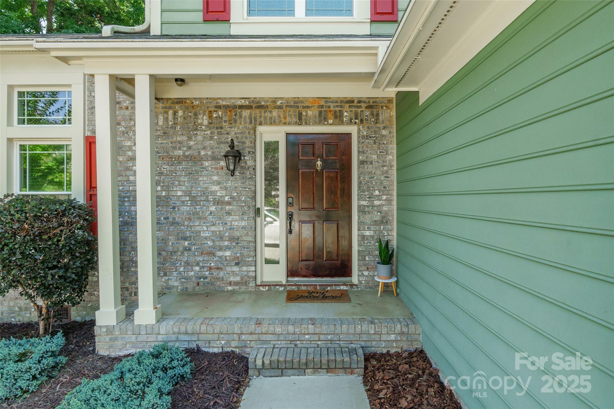 8909 Raven Park Drive Property Photo 4
