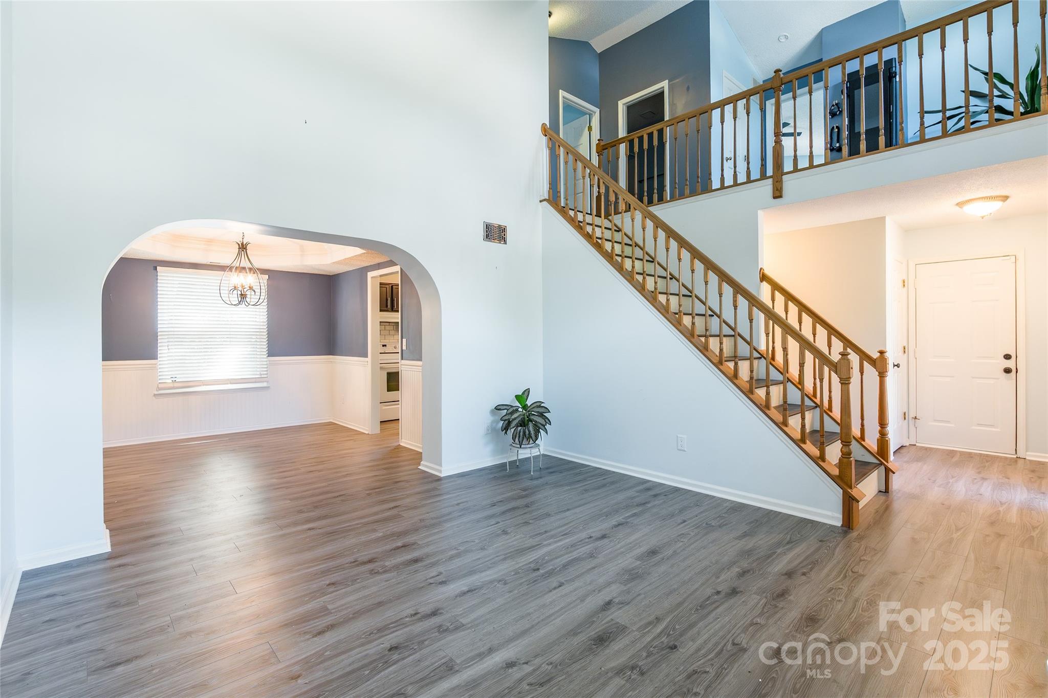 8909 Raven Park Drive Property Photo 6
