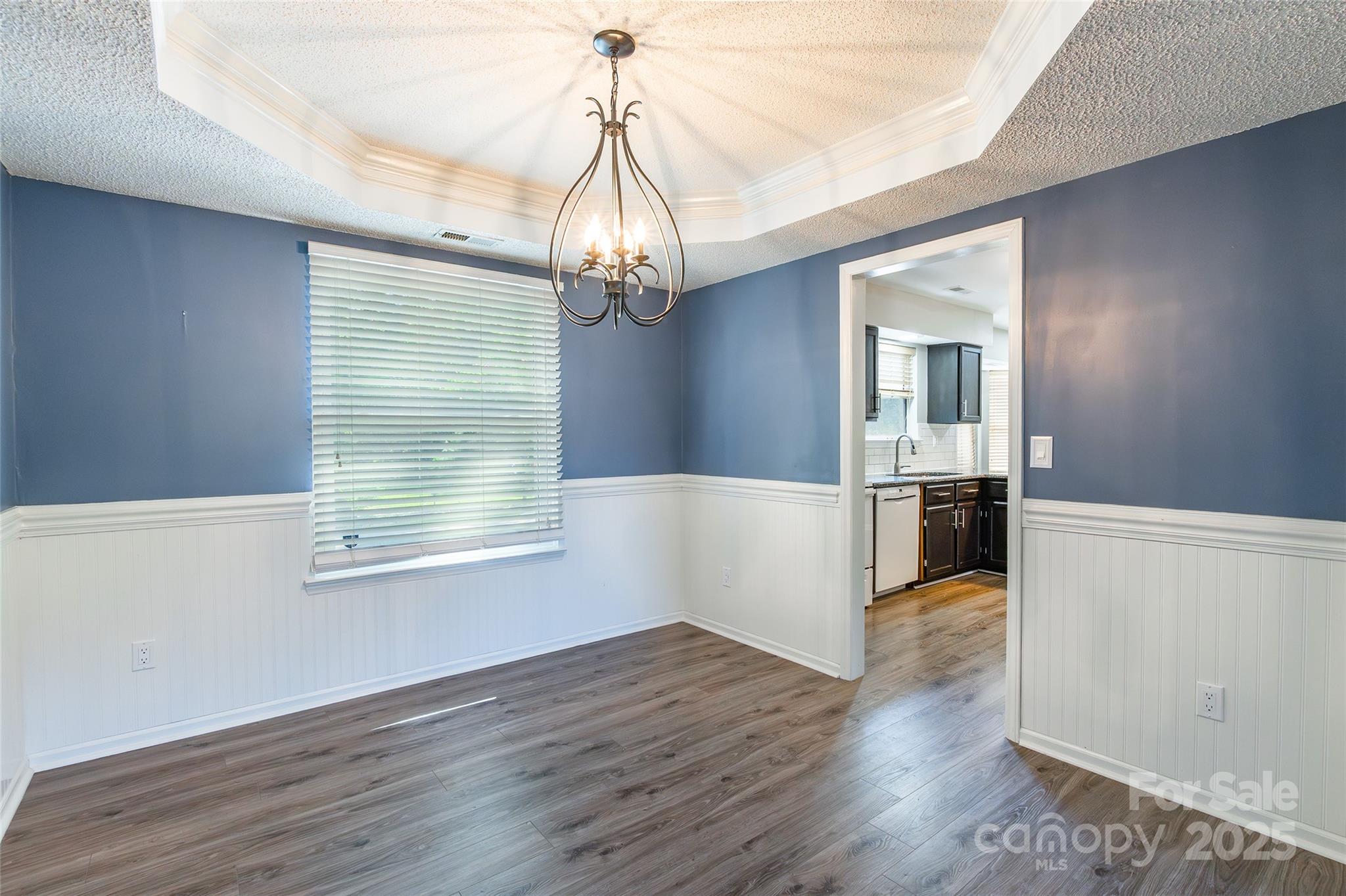 8909 Raven Park Drive Property Photo 9