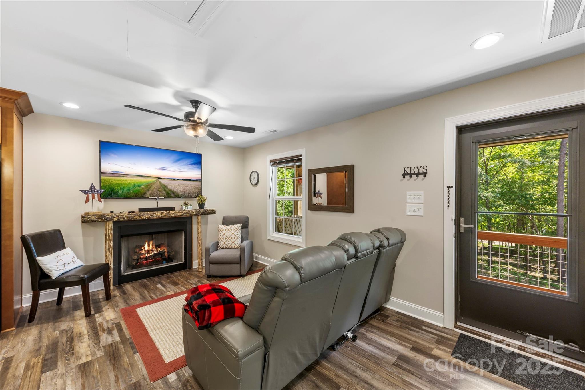 8333 Catawba Cove Drive 9 Property Photo 15