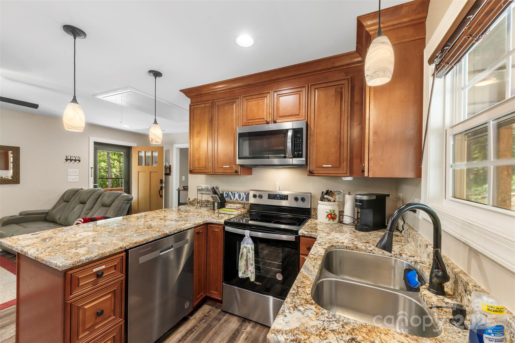 8333 Catawba Cove Drive 9 Property Photo 18