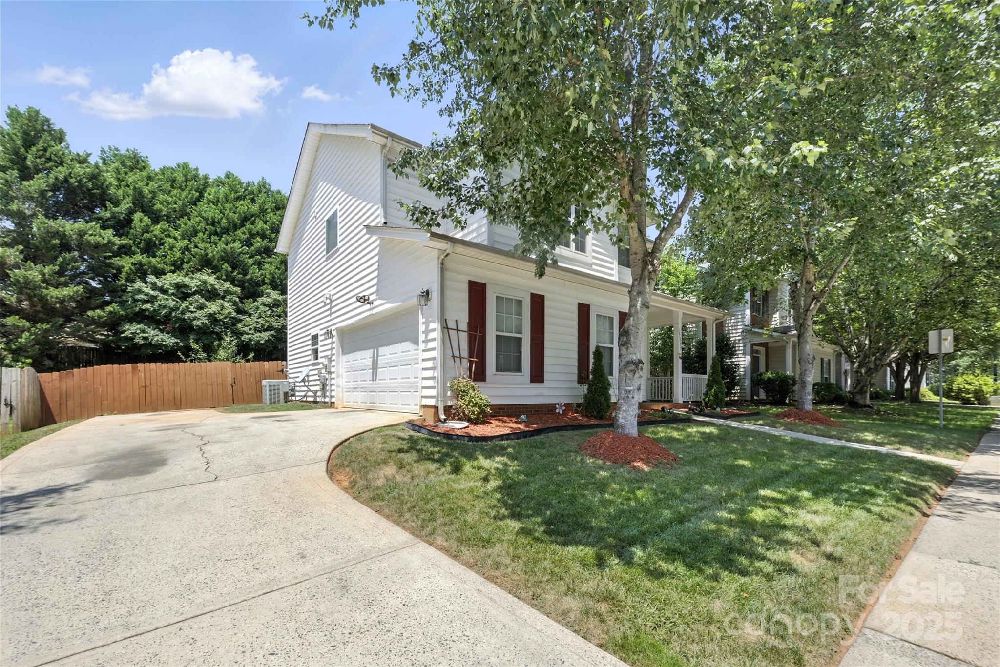 15263 Eric Kyle Drive Property Photo 1