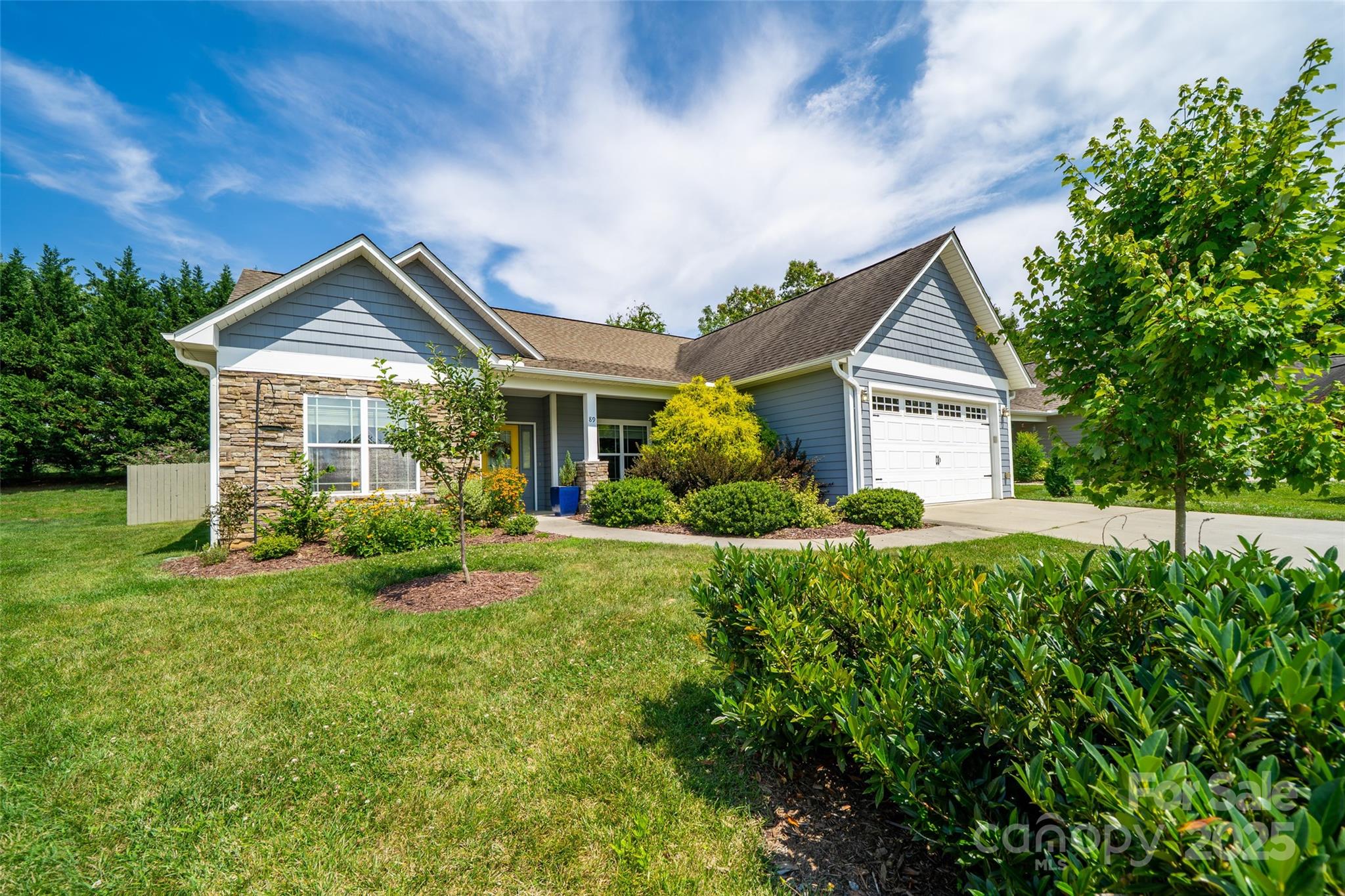 89 Weaver Village Way Property Photo 1