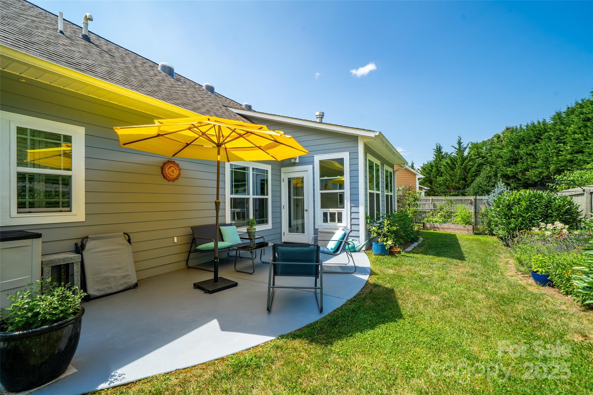 89 Weaver Village Way Property Photo 15