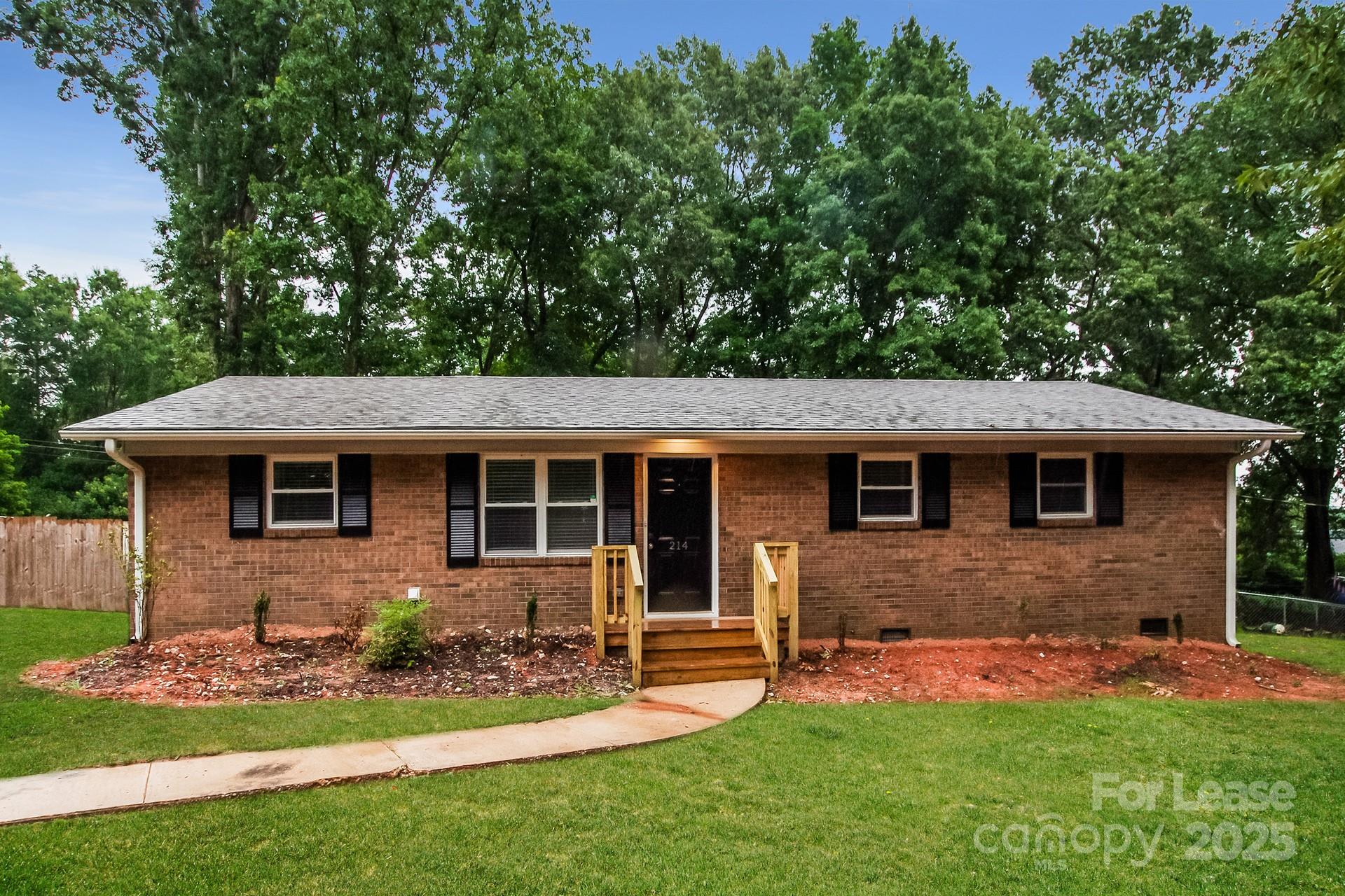 214 Forest Park Road Property Photo 1