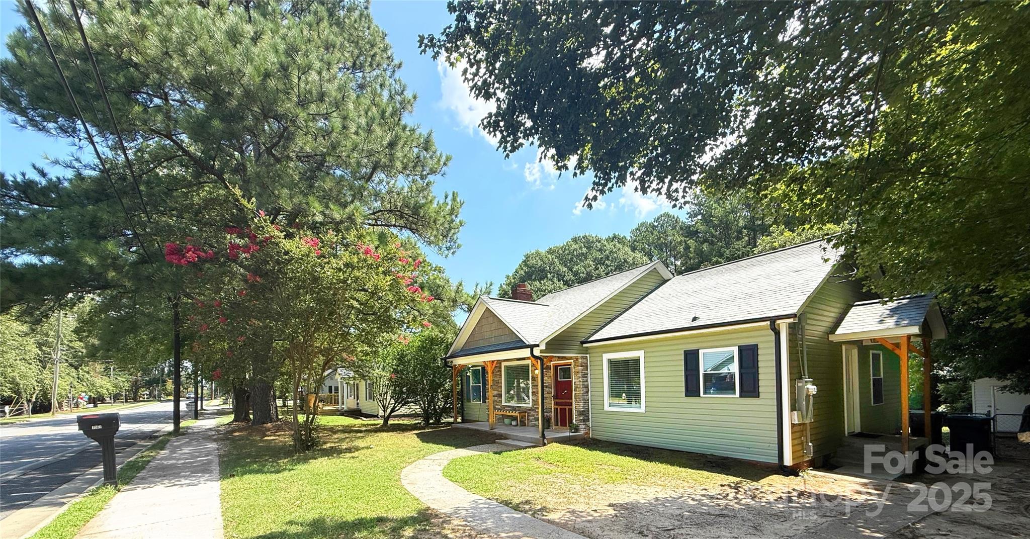 1062 5th Street Property Photo 1