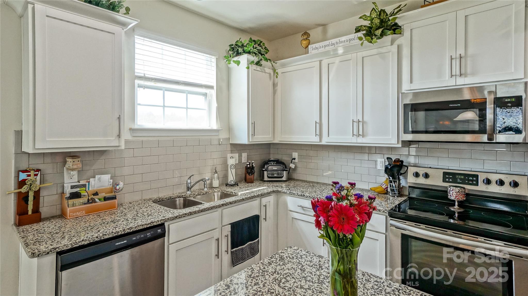 1130 Rock Haven Drive Property Photo 7