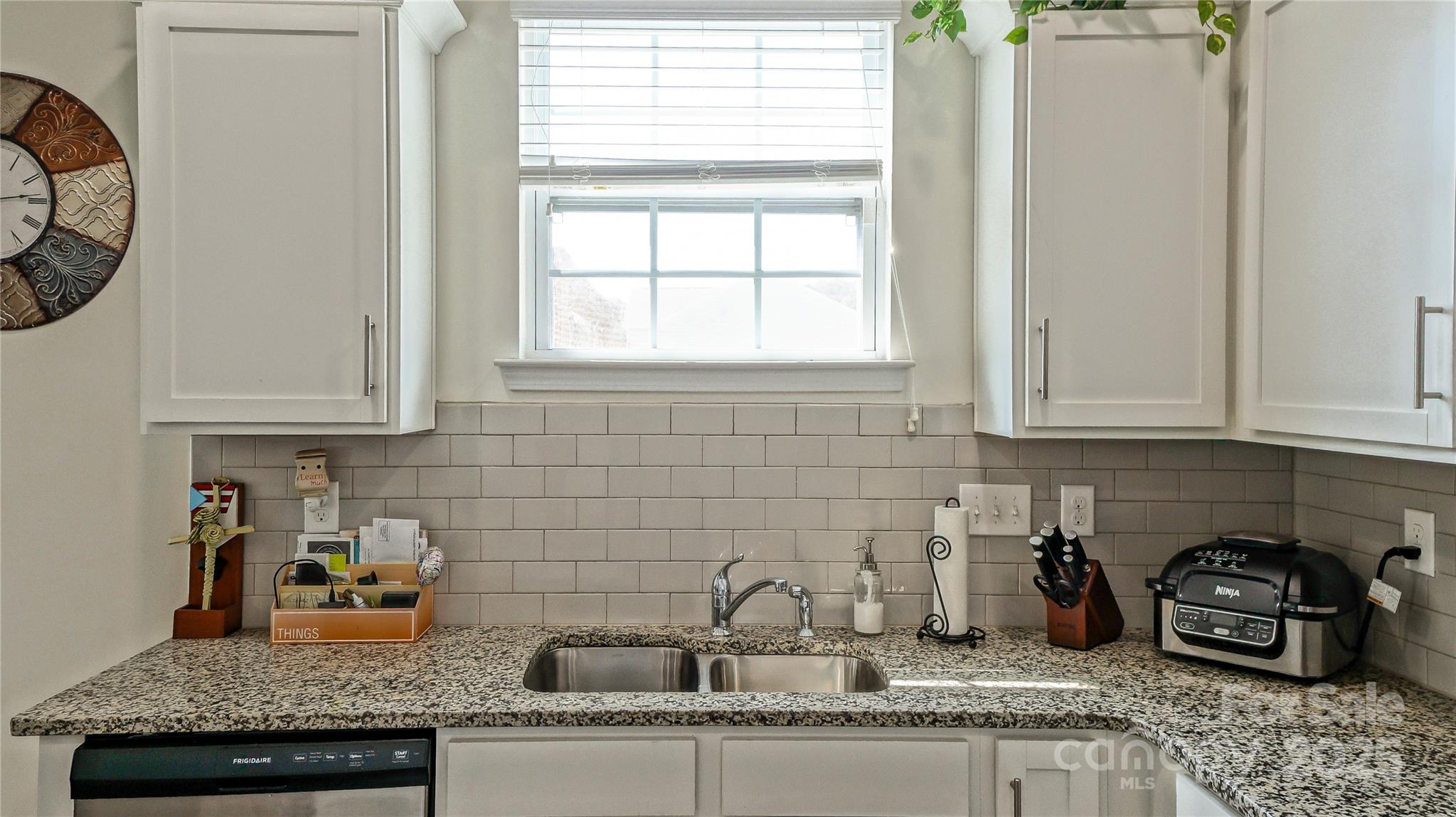 1130 Rock Haven Drive Property Photo 8