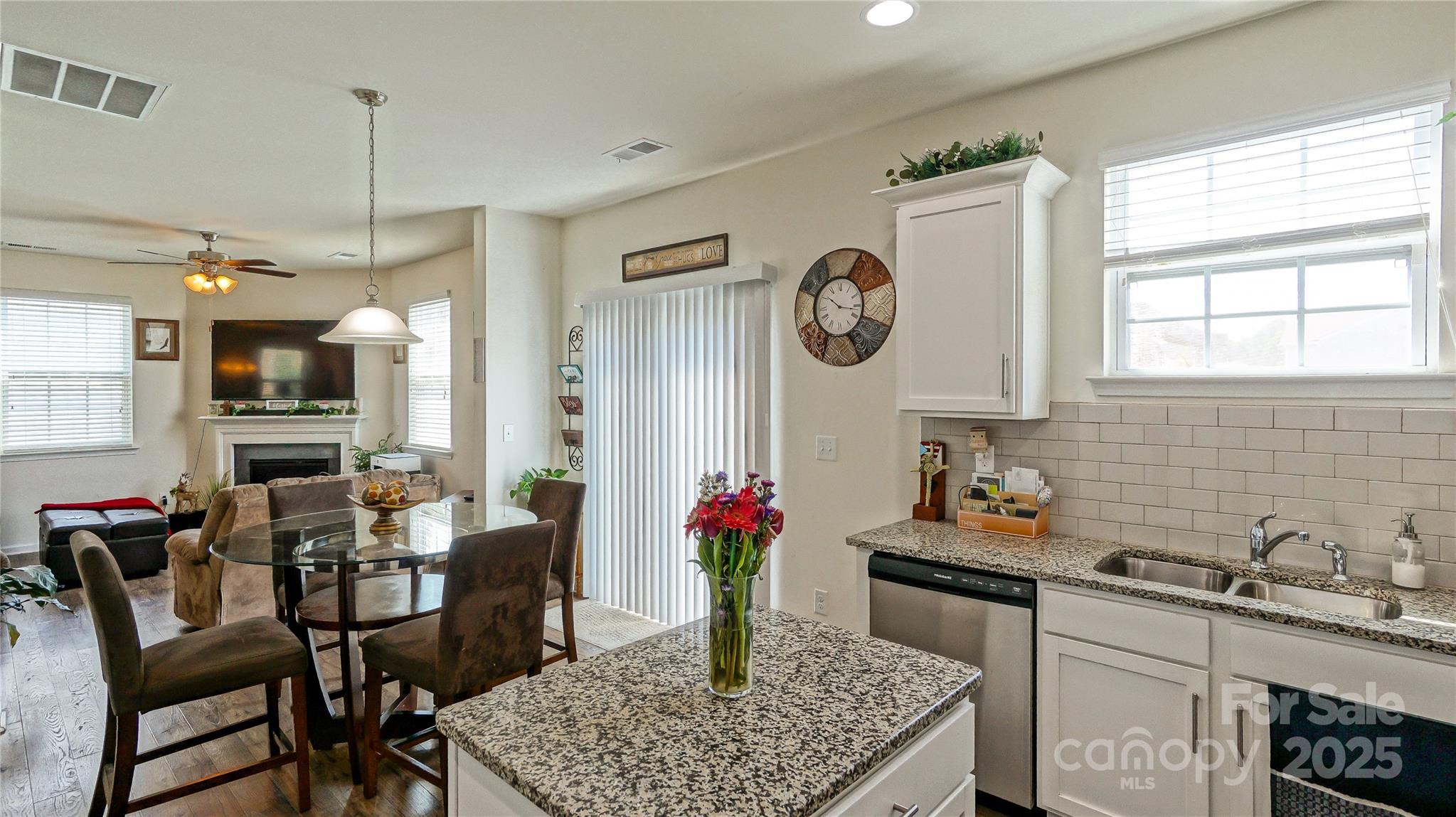 1130 Rock Haven Drive Property Photo 9