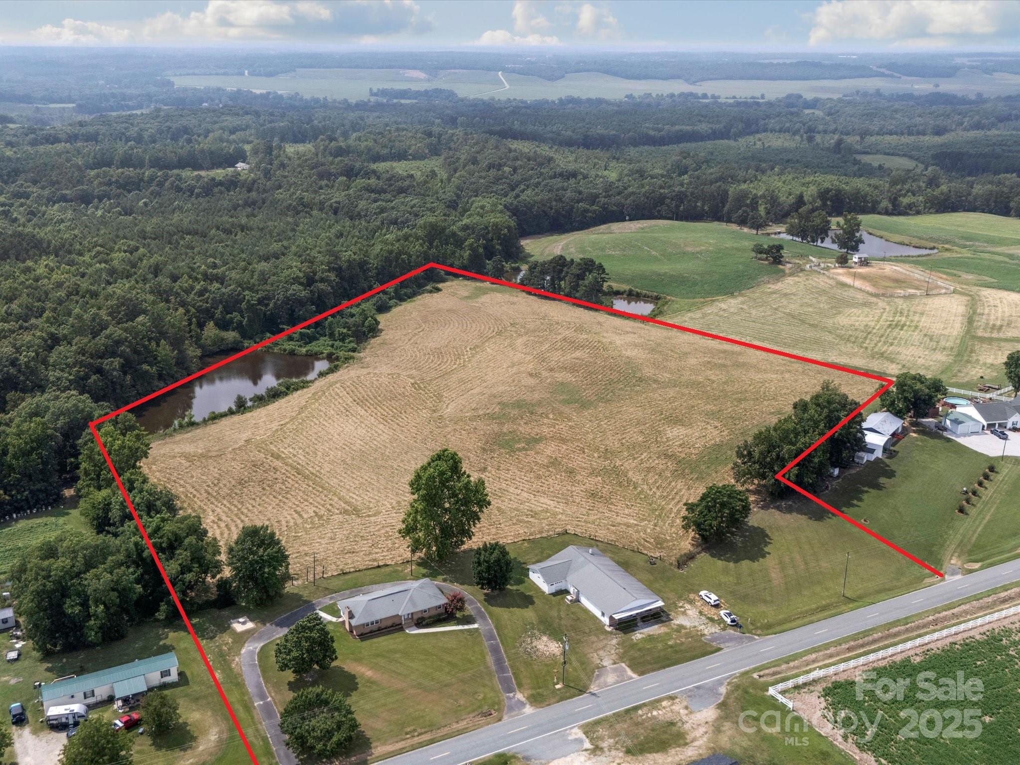 1497 White Store Road Property Photo 2
