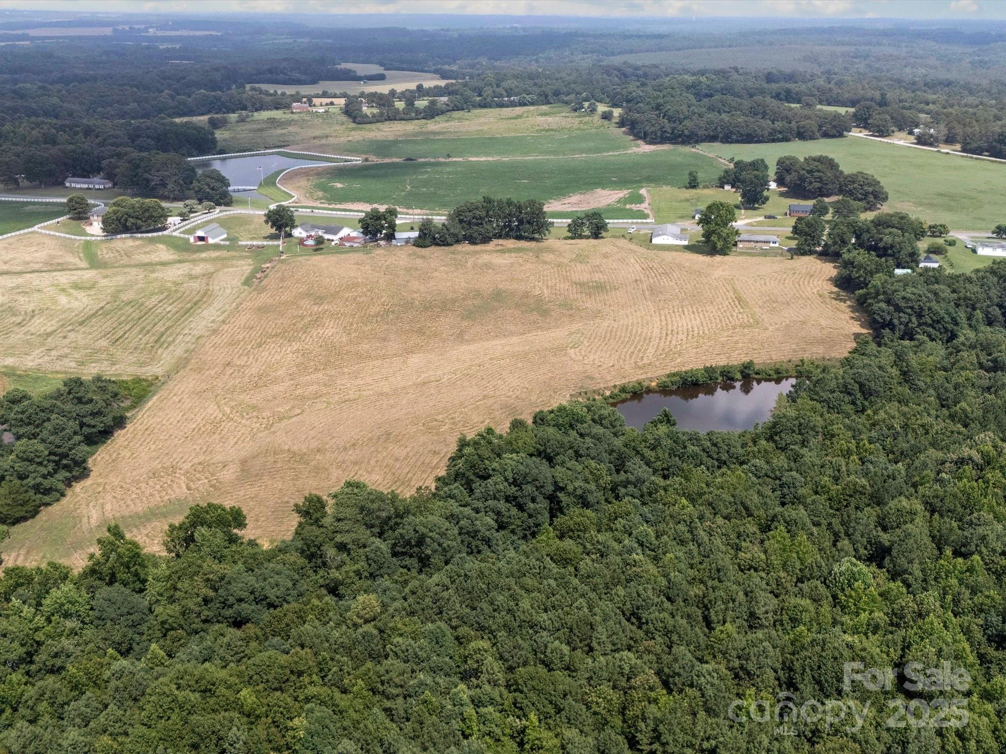 1497 White Store Road Property Photo 4