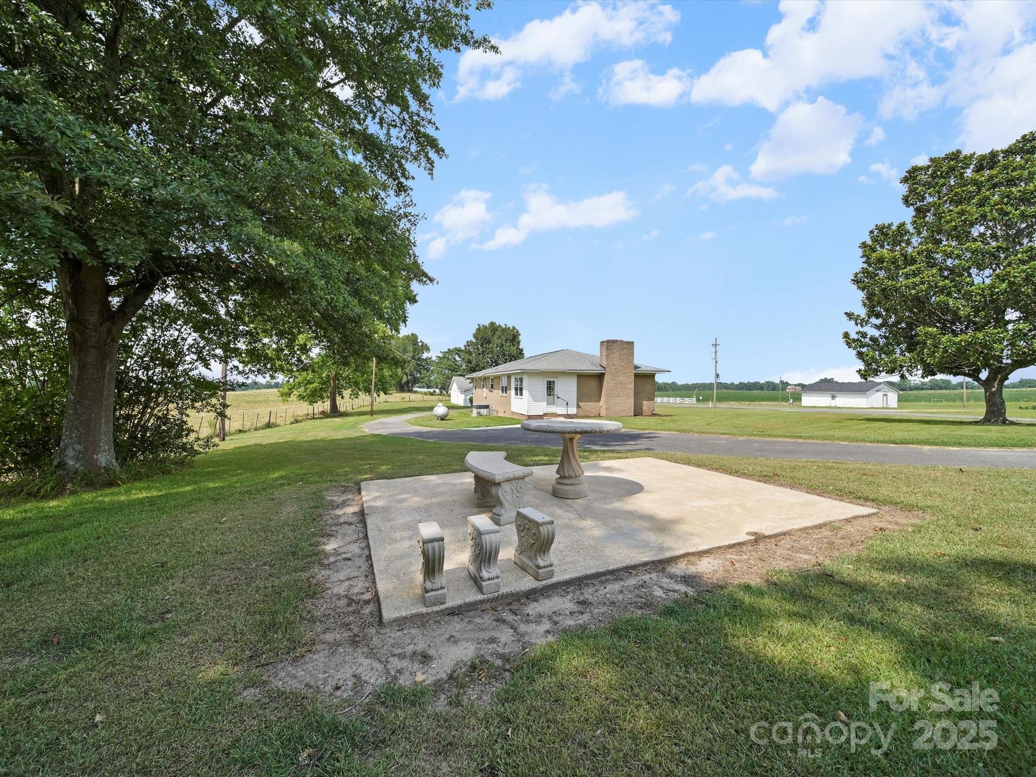 1497 White Store Road Property Photo 7
